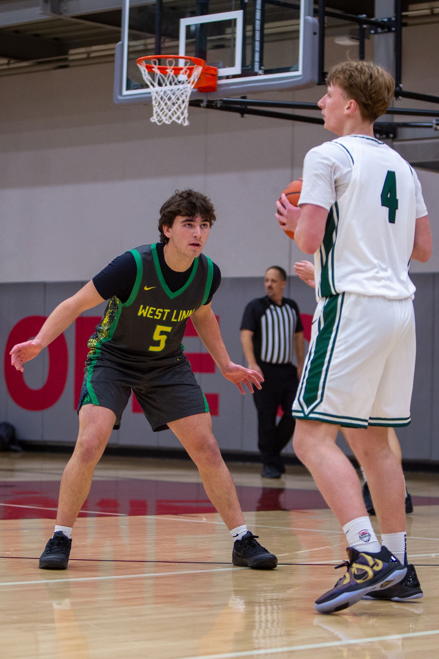 West Linn Lions Varsity Boys Basketball game photographed by Miles Butler Photography
