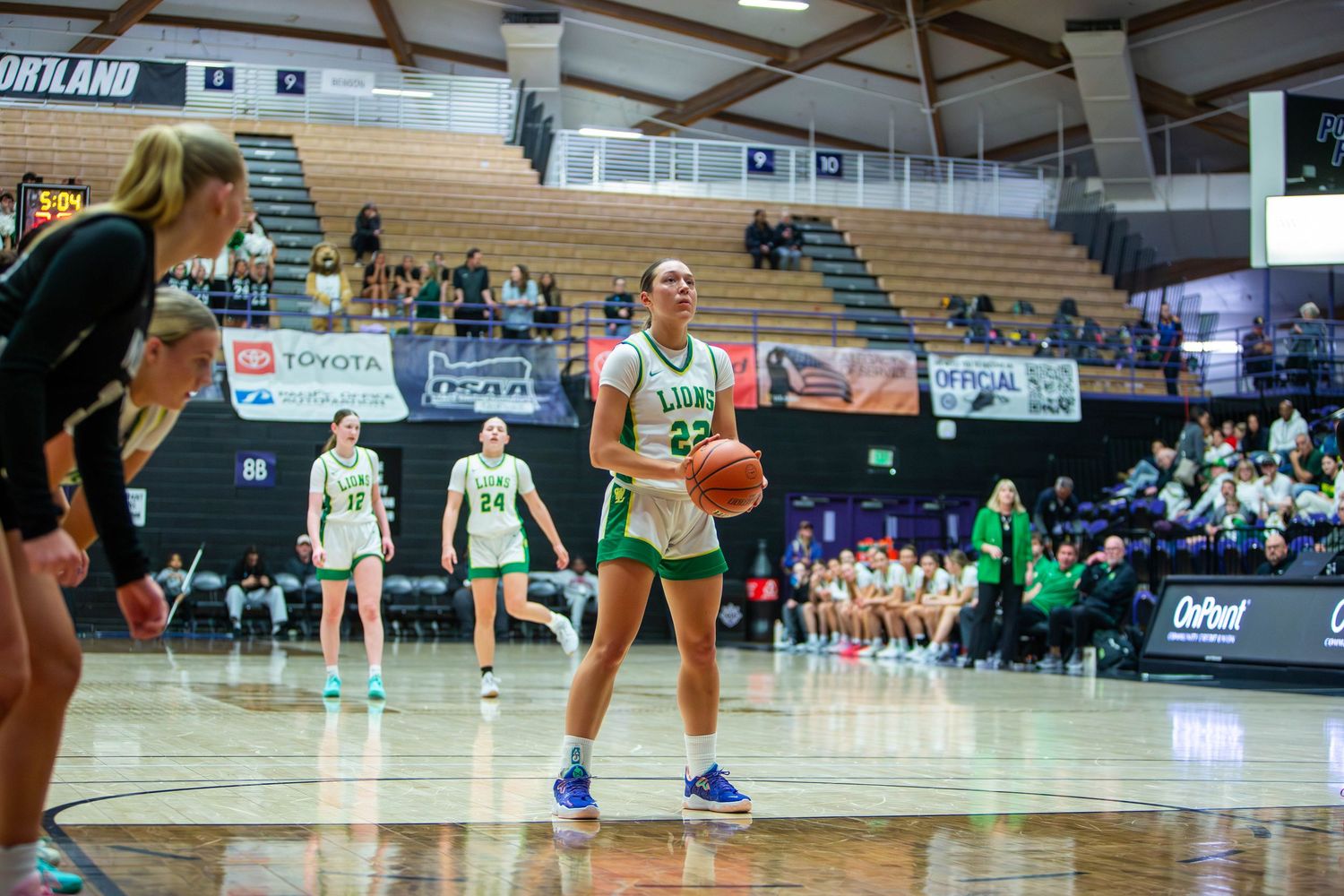 West Linn Lions Varsity Girls Basketball game photographed by Miles Butler Photography