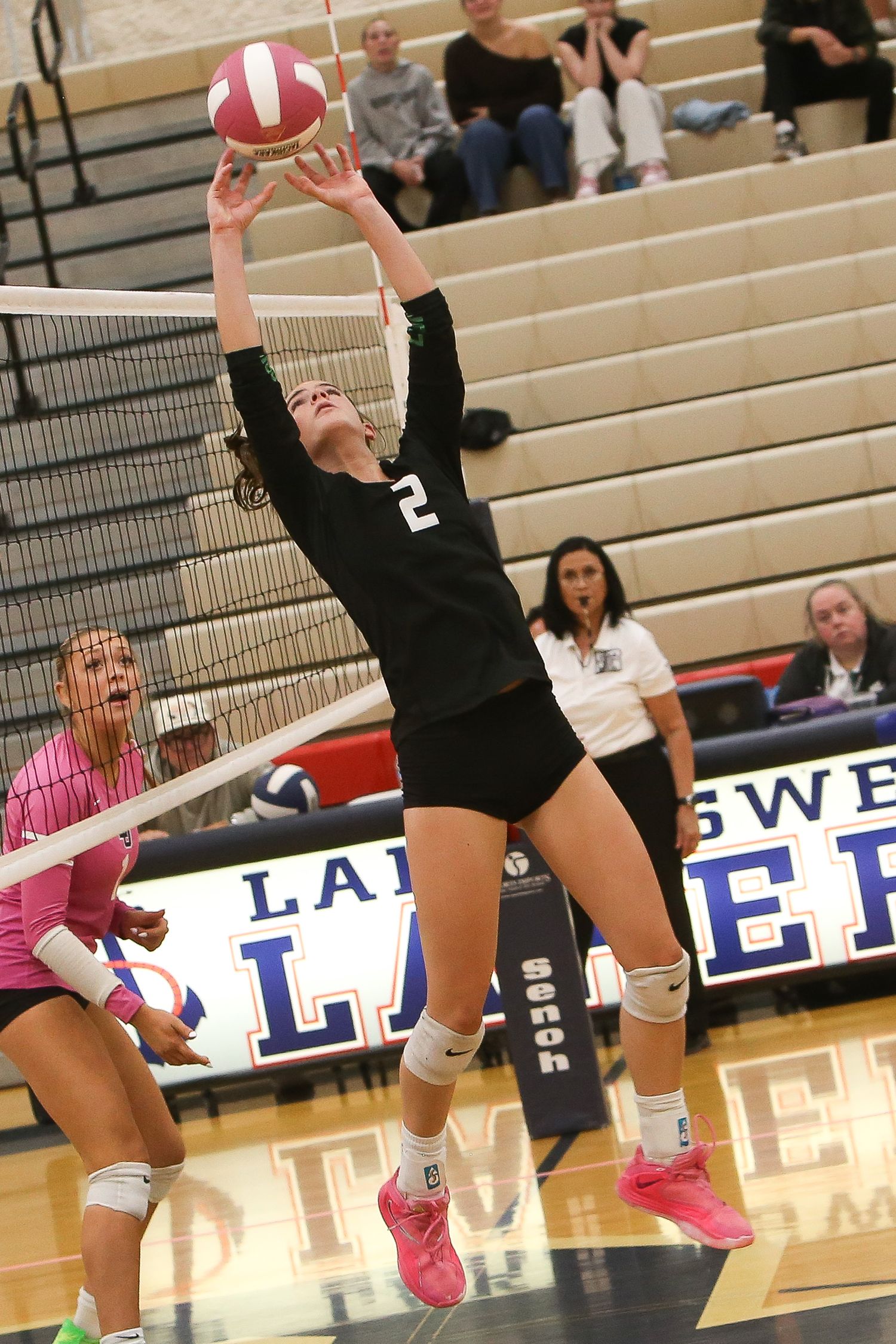 West Linn Lions Varsity Volleyball game photographed by Miles Butler Photography