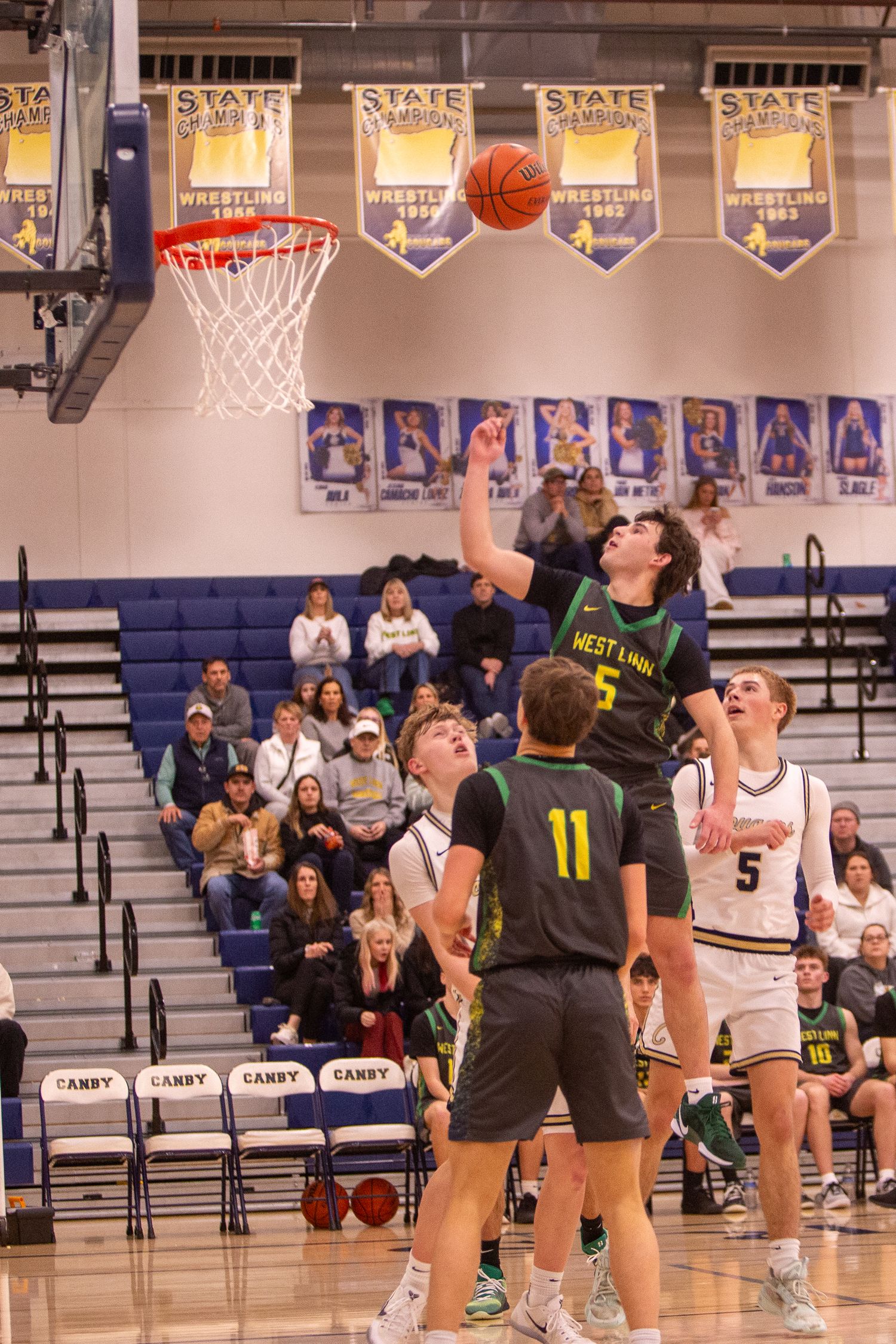West Linn Lions Varsity Boys Basketball game photographed by Miles Butler Photography