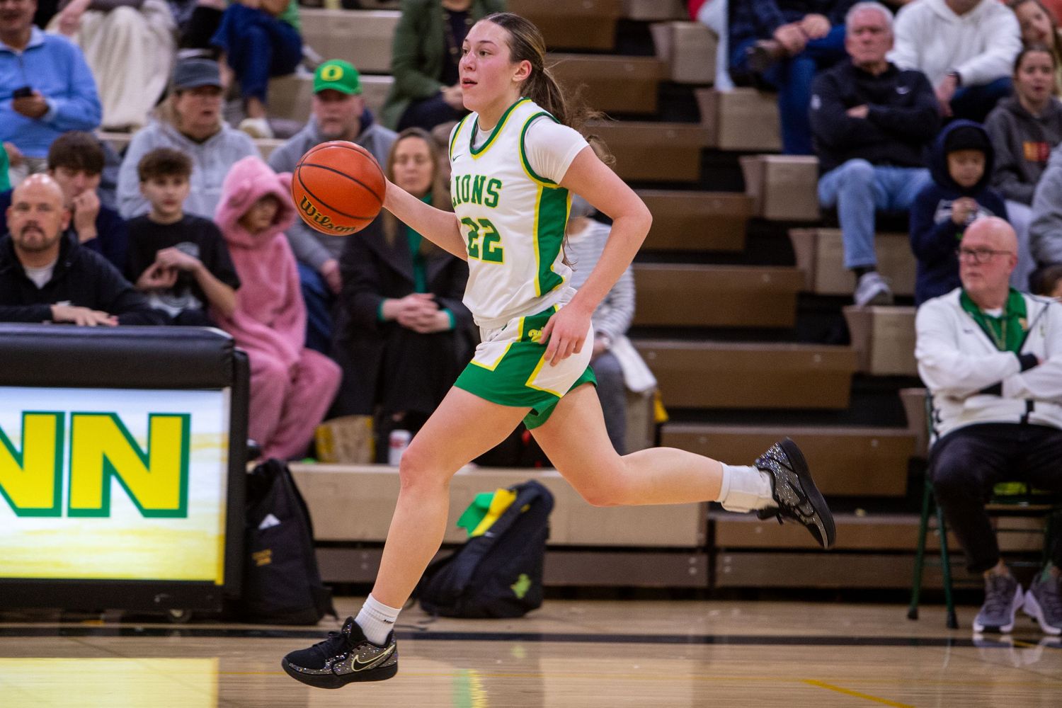 West Linn Lions Varsity Girls Basketball game photographed by Miles Butler Photography