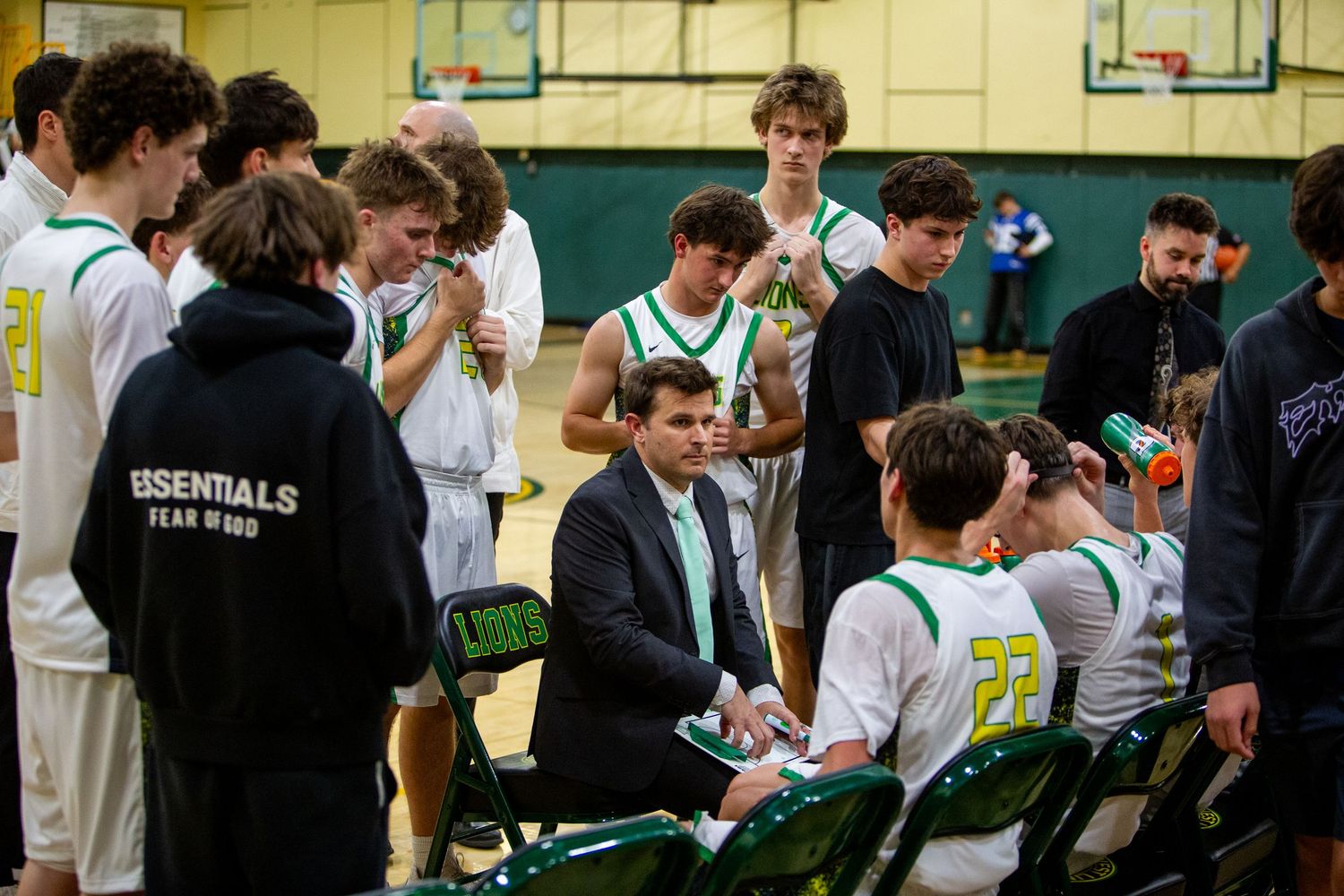West Linn Lions Varsity Boys Basketball game photographed by Miles Butler Photography