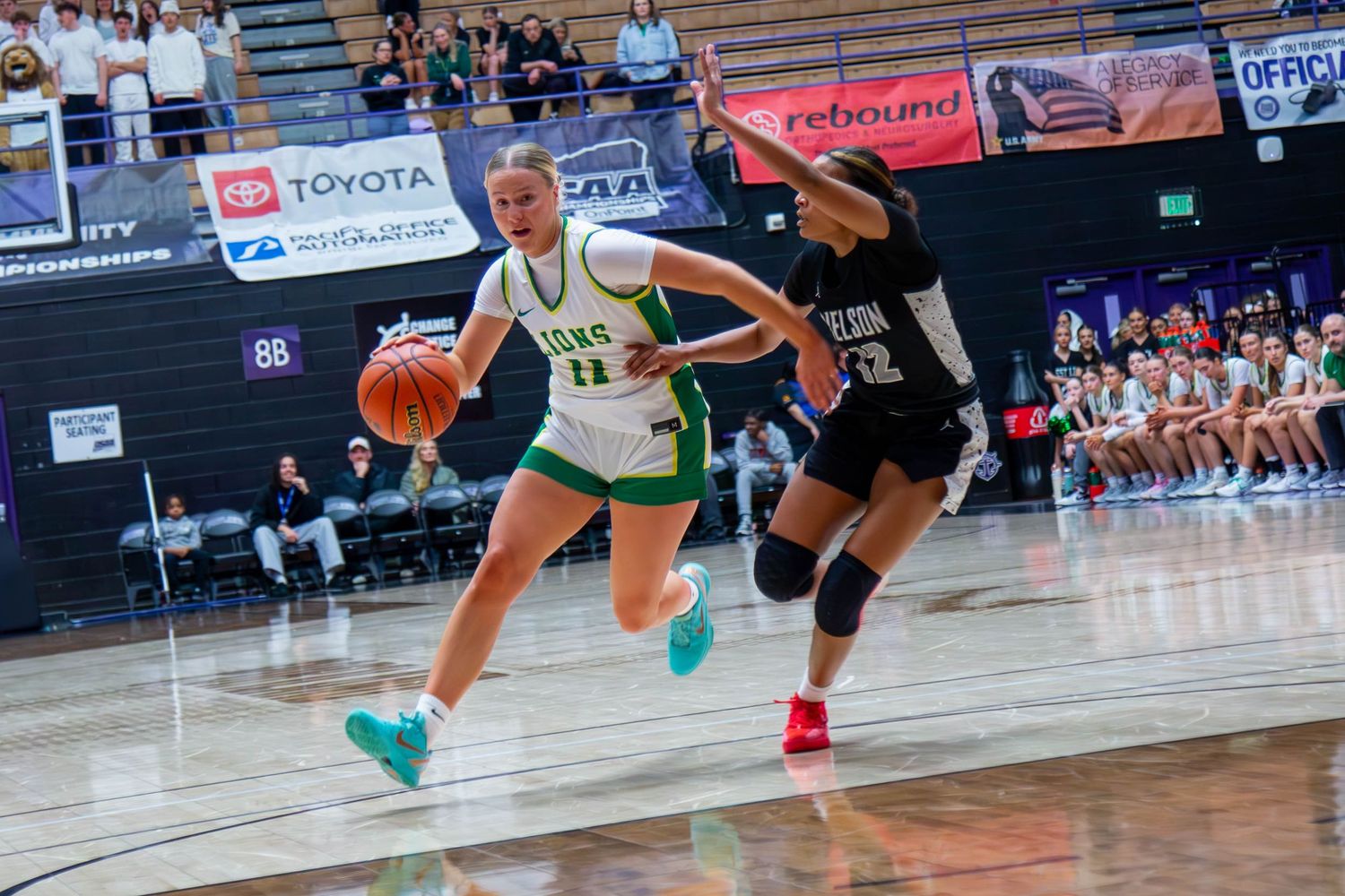 West Linn Lions Varsity Girls Basketball game photographed by Miles Butler Photography