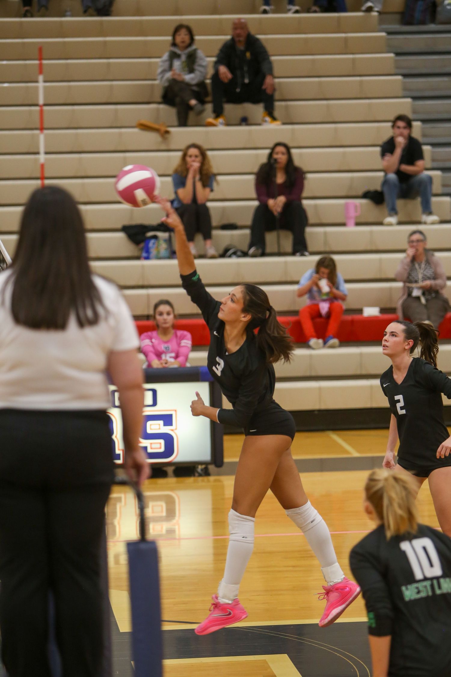West Linn Lions Varsity Volleyball game photographed by Miles Butler Photography