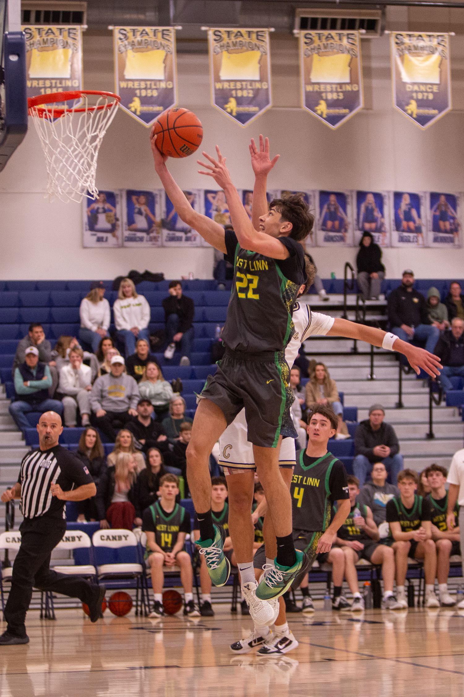 West Linn Lions Varsity Boys Basketball game photographed by Miles Butler Photography