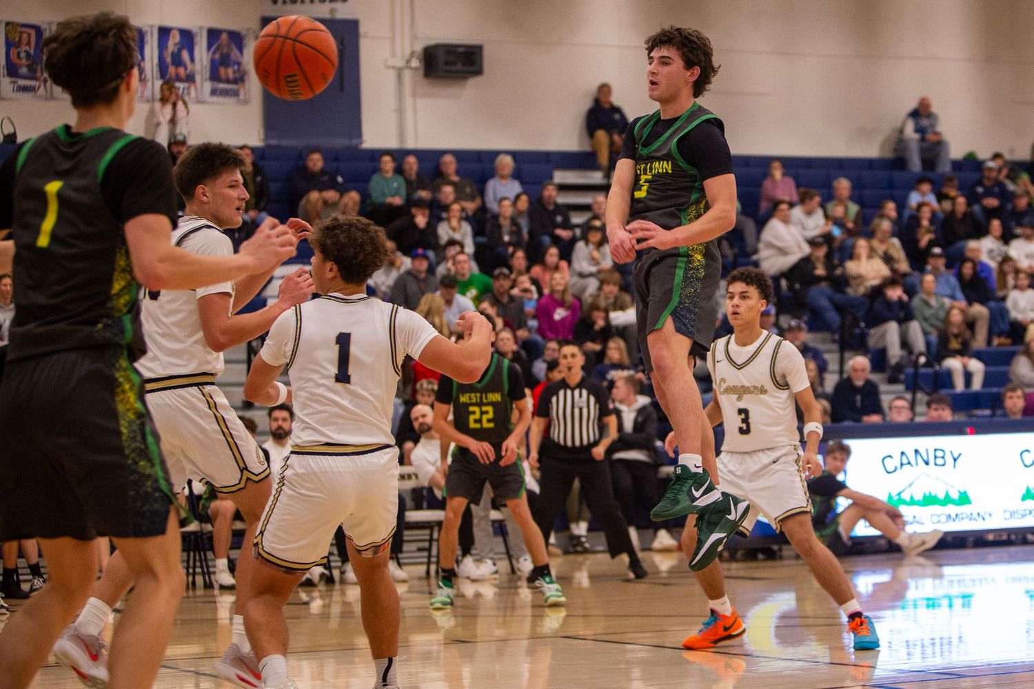 West Linn Lions Varsity Boys Basketball game photographed by Miles Butler Photography