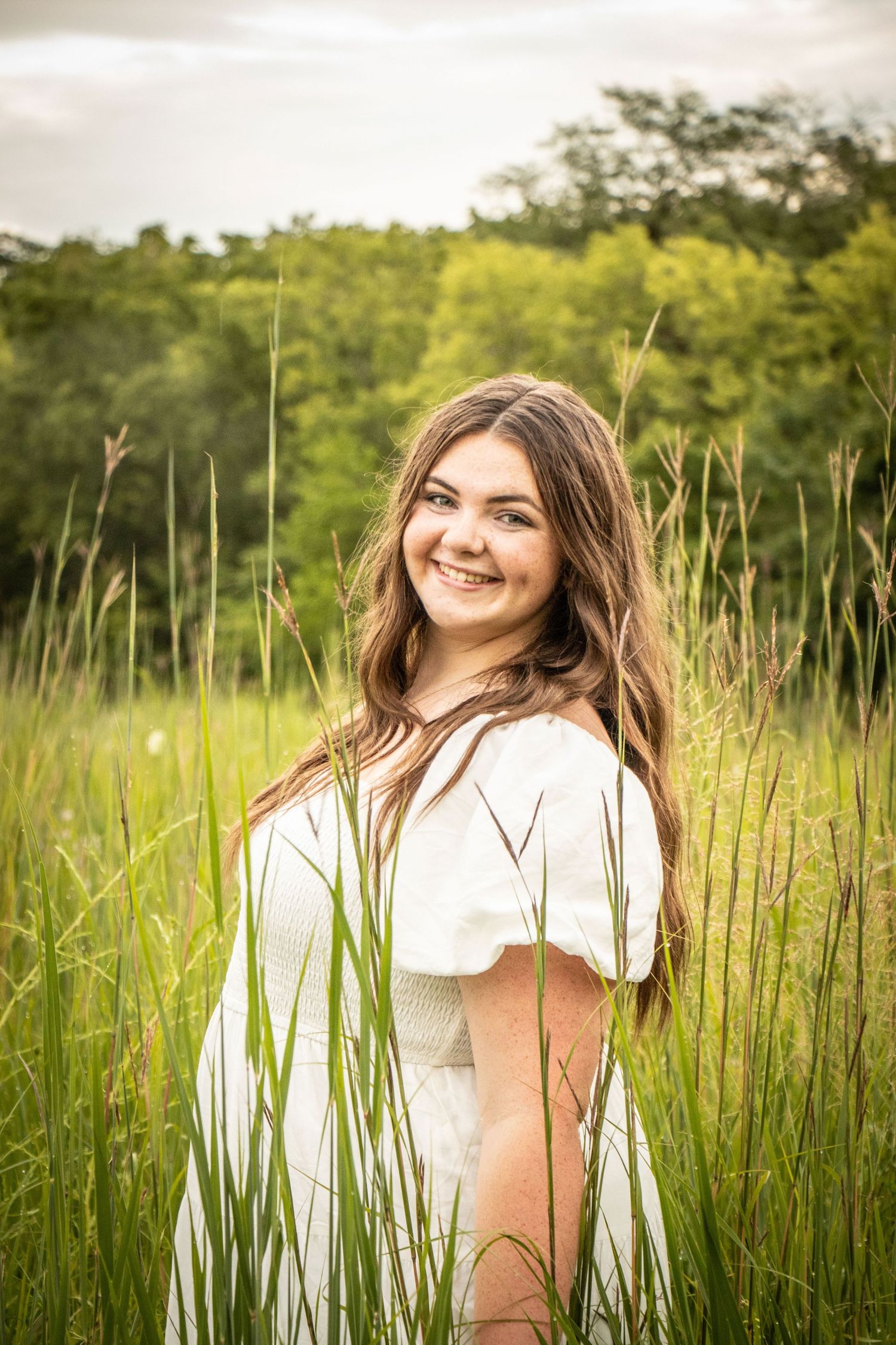 Senior girl in the summer