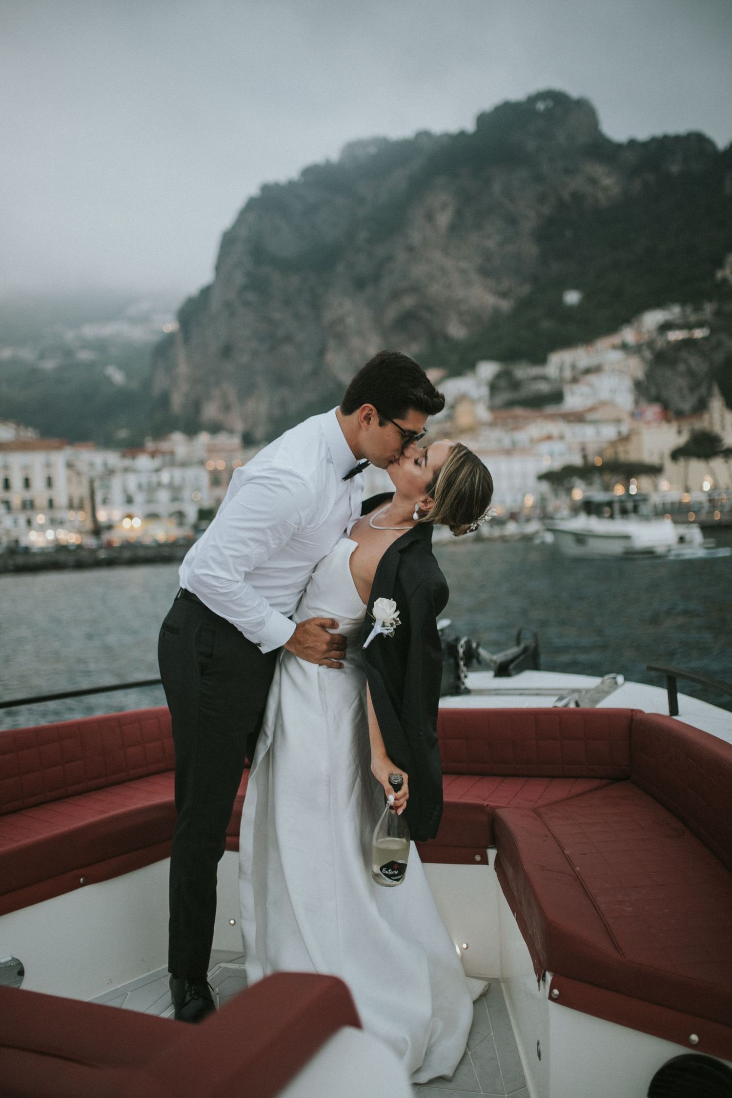 Casamento na Itália: fotografia elegante e emocionante na Costa Amalfitana, Capri, Puglia, Toscana e Verona.