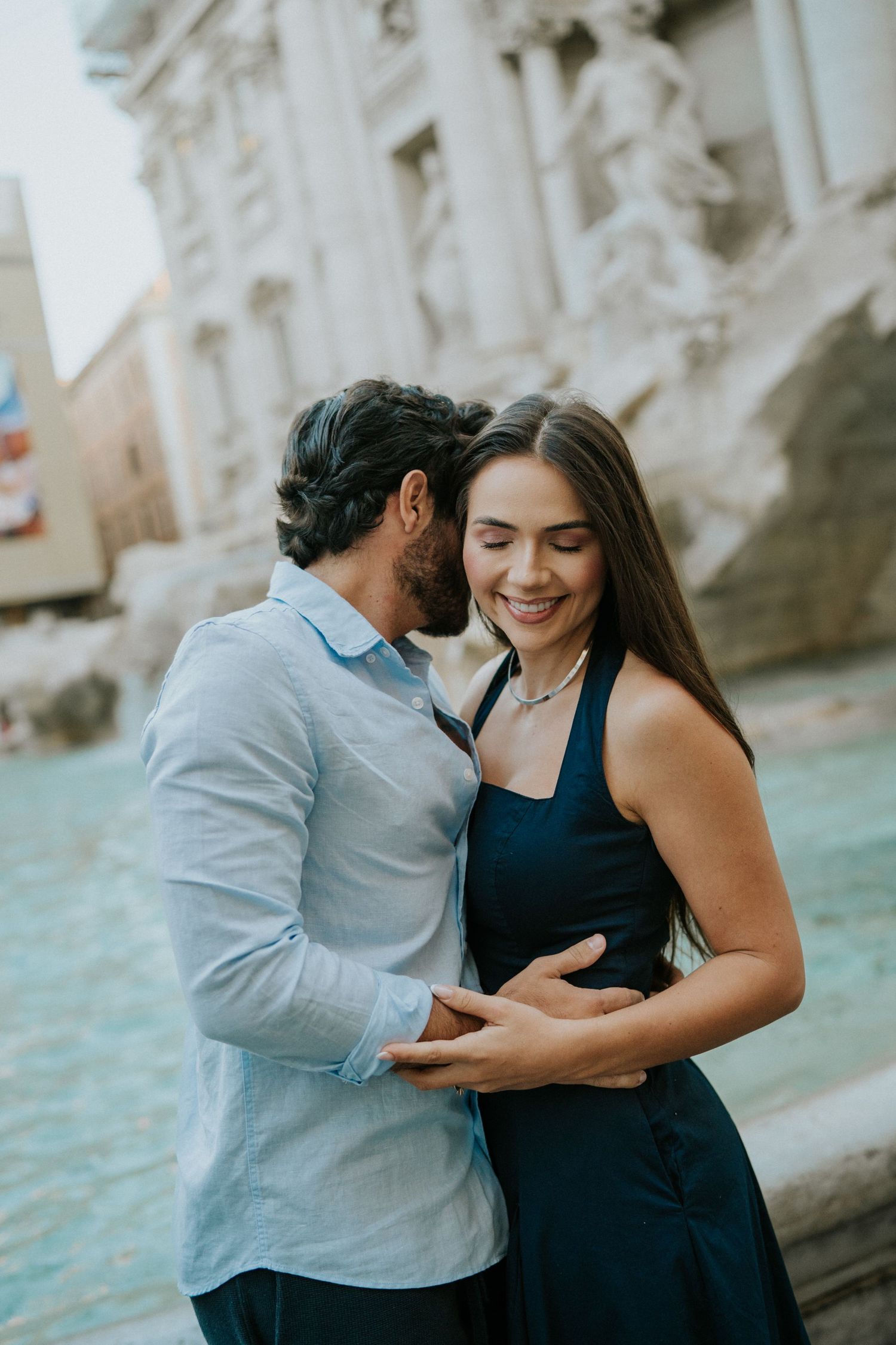 Ensaio fotográfico romântico em Capri, Costa Amalfitana, e Roma registrado com estilo autêntico.