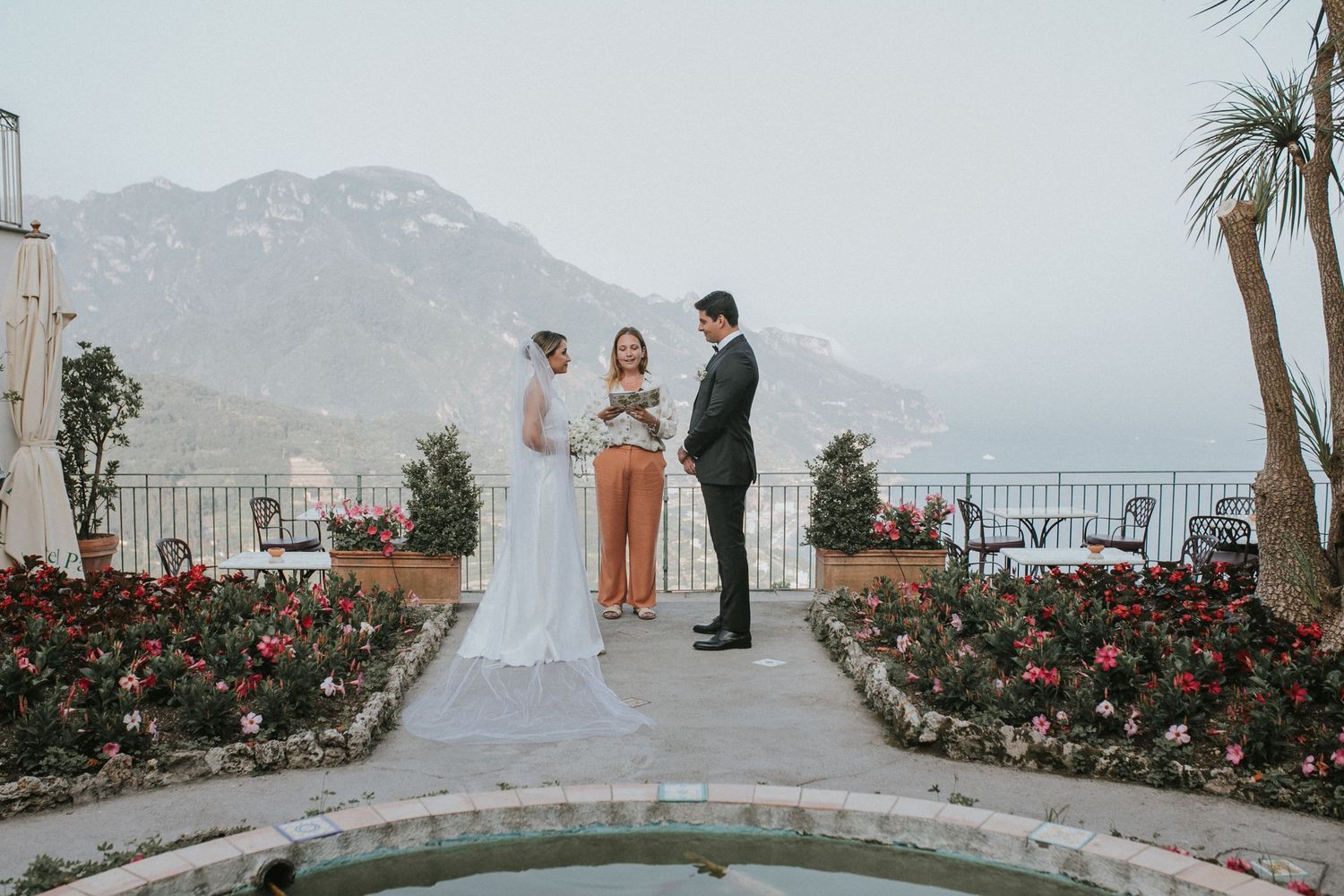 Casamento na Itália: fotografia elegante e emocionante na Costa Amalfitana, Capri, Puglia, Toscana e Verona.