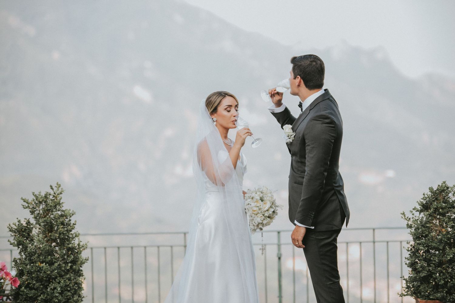Casamento na Itália: fotografia elegante e emocionante na Costa Amalfitana, Capri, Puglia, Toscana e Verona.