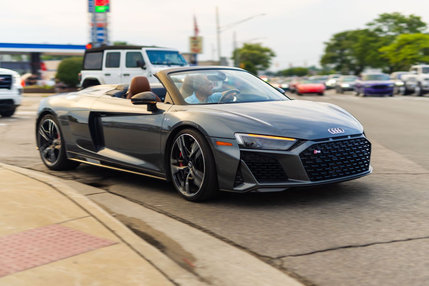 Kina-Photography - Woodward Dream Cruise 2025 Royal Oak Michigan - Audi R8 Cars