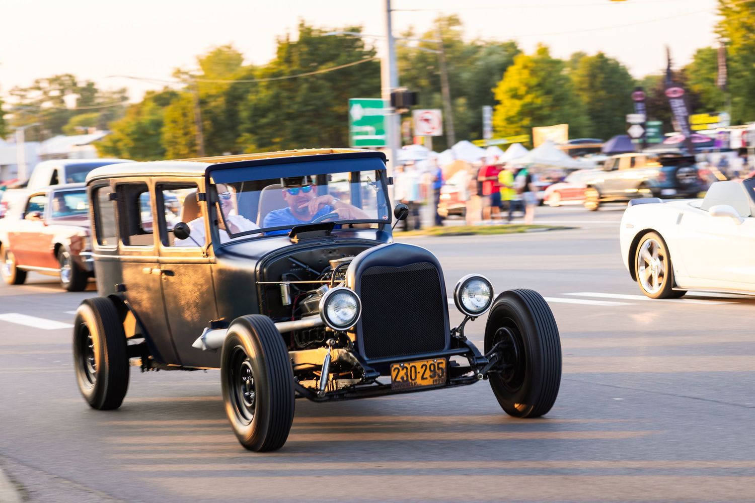 Kina-Photography - Woodward Dream Cruise 2025 Royal Oak Michigan-Old Ford Model Car