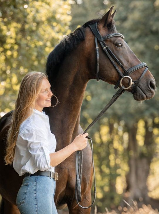 A series of four photos showing tender moments between a woman in a white blouse and jeans with a brown horse outdoors.