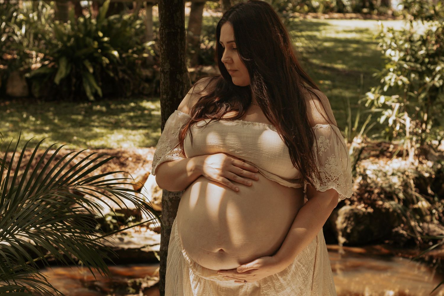 A maternity shoot with this Mama, another baby girl to join her girl crew