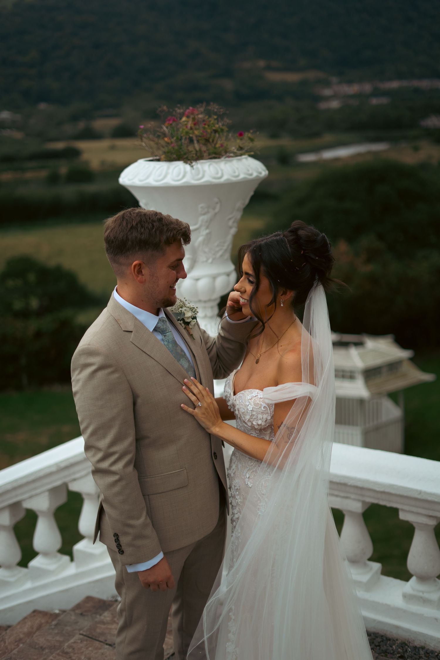 Plas Maenan wedding photographer. North-Wales wedding photographer