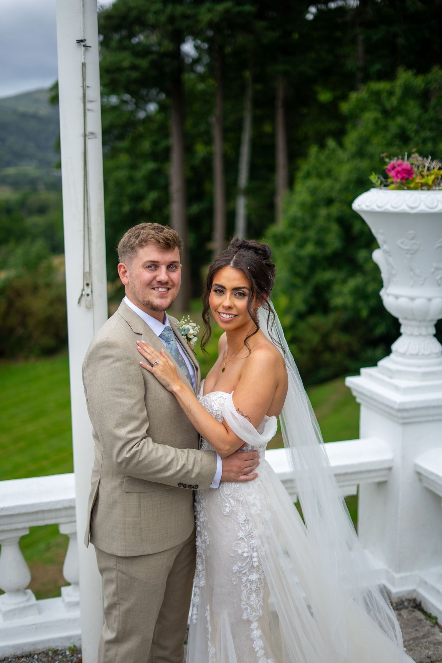 Plas Maenan wedding photographer. North-Wales wedding photographer