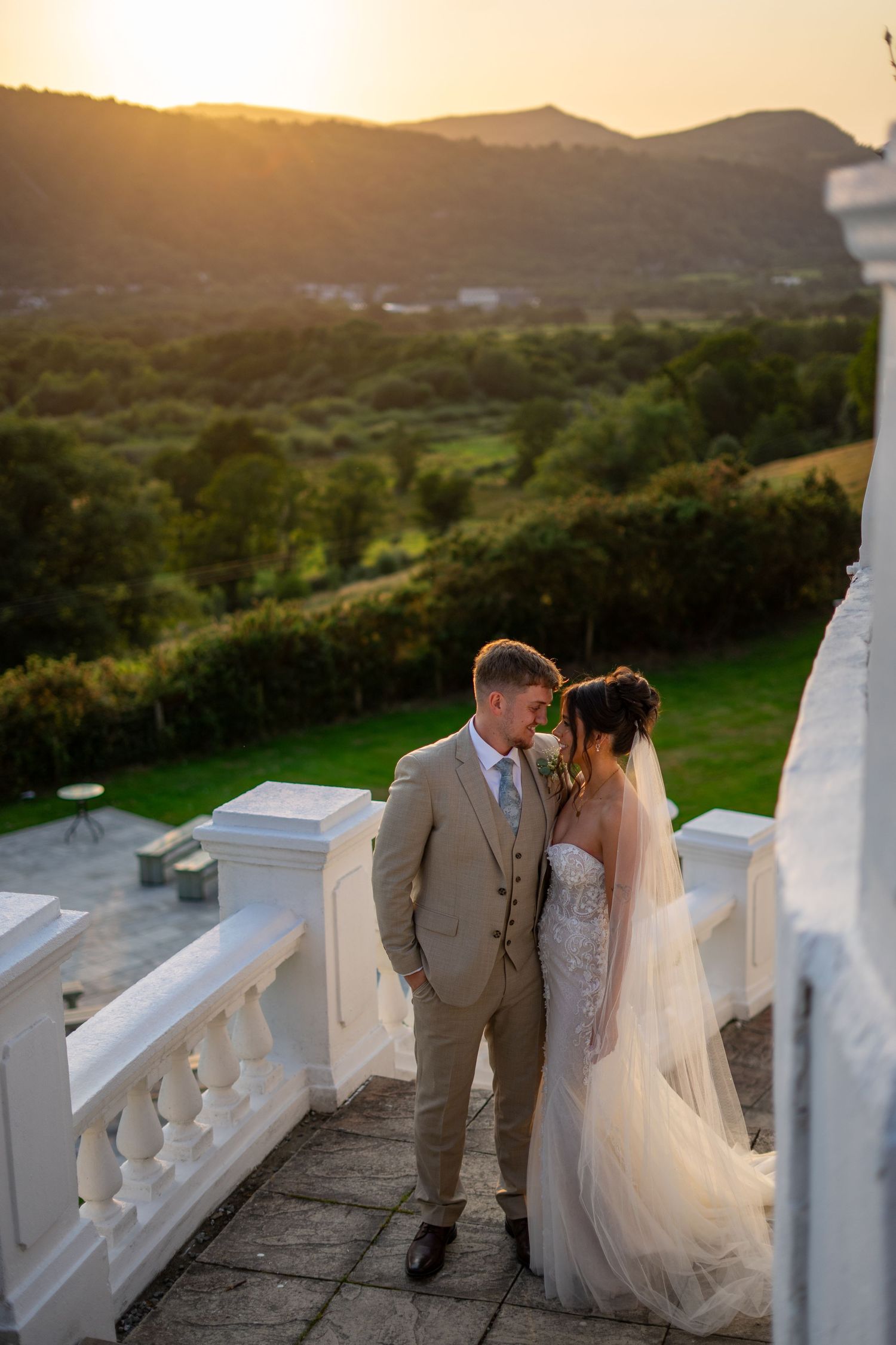 Plas Maenan wedding photographer. North-Wales wedding photographer