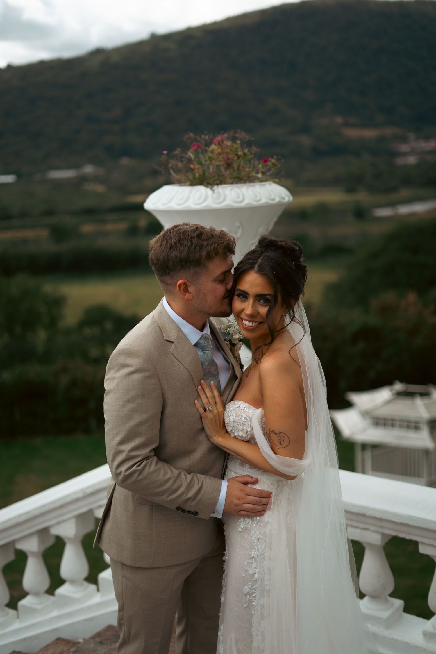Plas Maenan wedding photographer. North-Wales wedding photographer