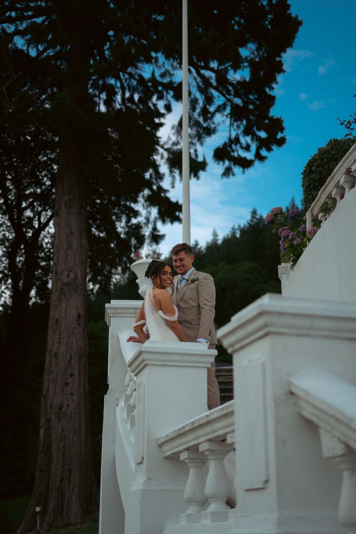 Plas maenan wedding venue photographer. north-wales wedding photographer