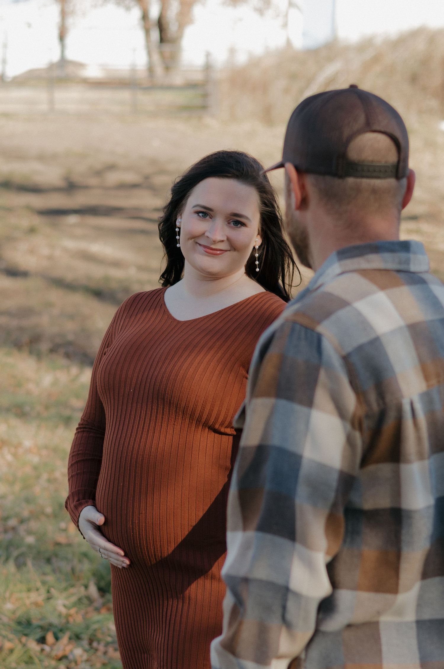 pregnancy announcement photographer in janesville wisconsin dubuque iowa madison wisconsin
