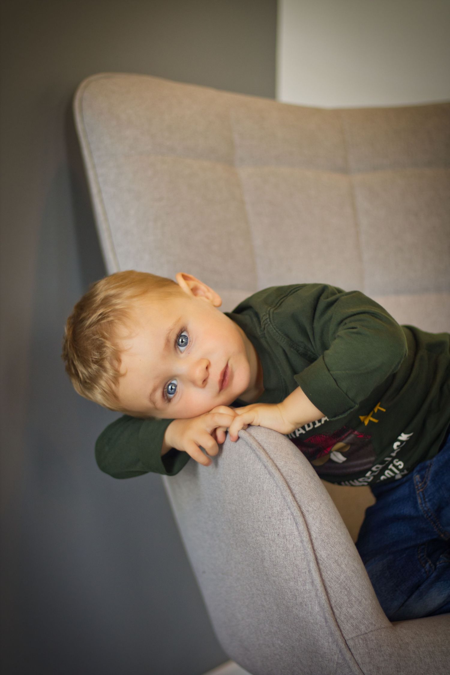 Photographie d'enfant à Montréal, Rive-Sud et partout au Québec capturée par Jérémy Blot Photography