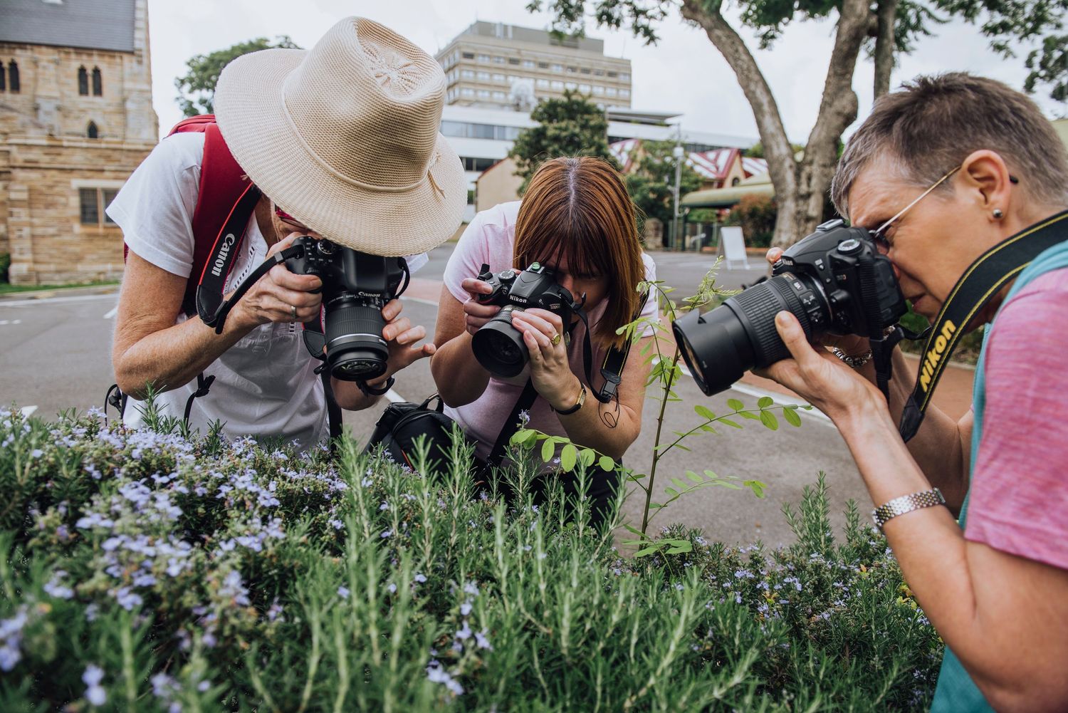 beginner photography students learning macro photography - Zara King Photography