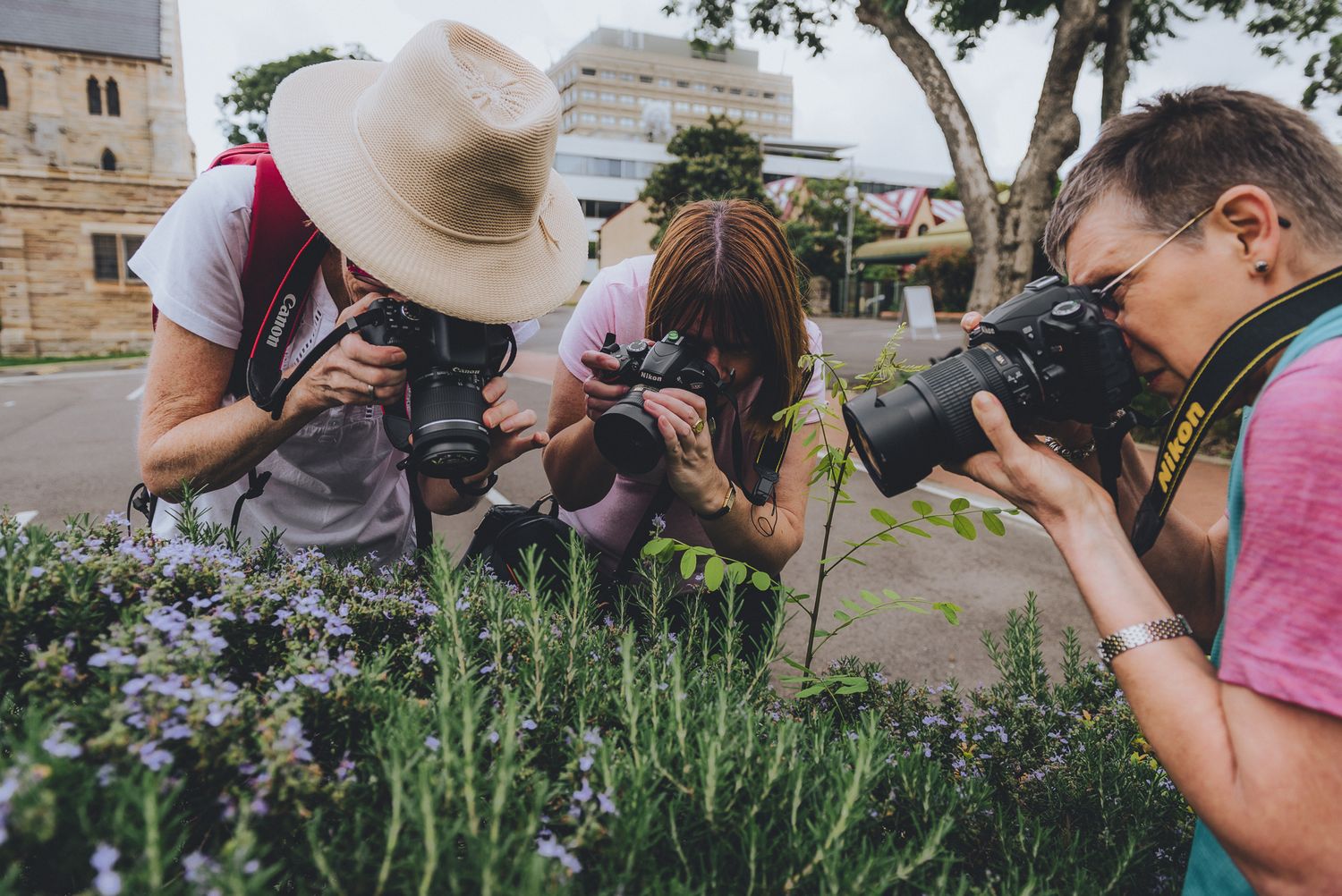 beginner photography students learning macro photography - Zara King Photography