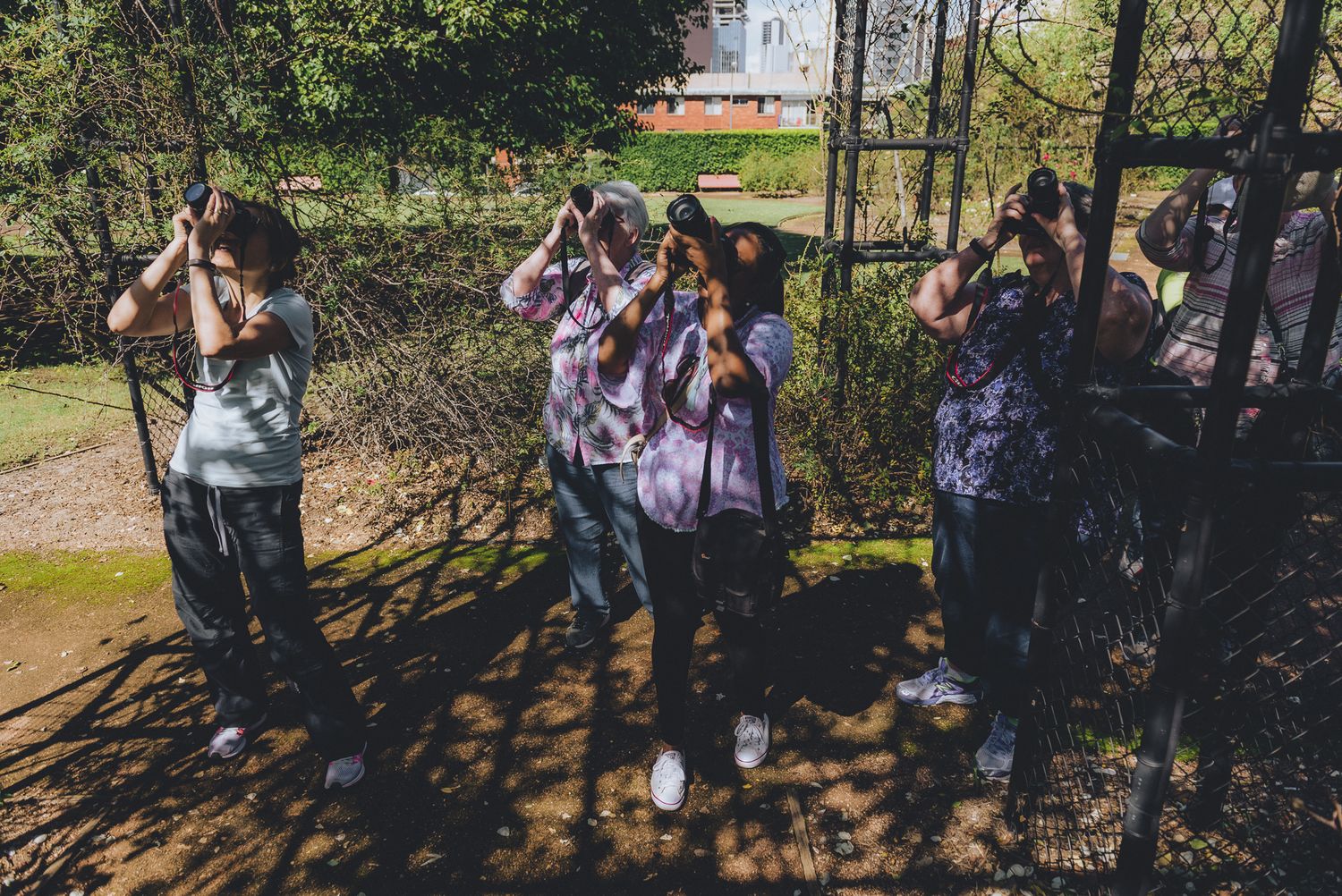 beginner photography students learning macro photography - Zara King Photography