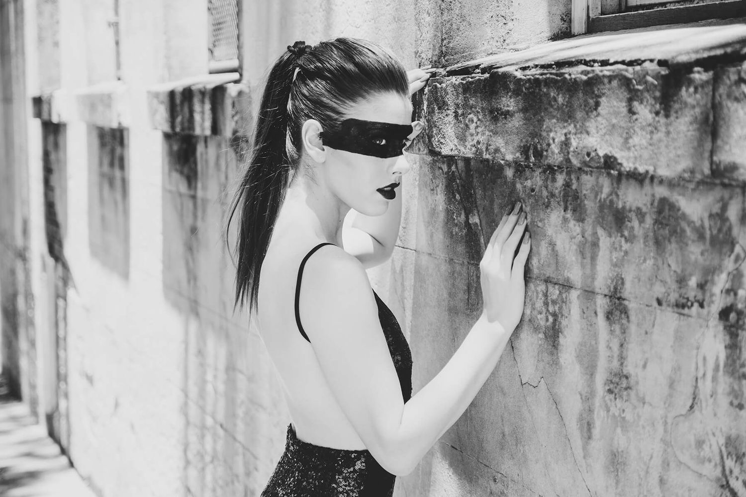 Girl with galaxy make up leaning on wall in Newtown during modelling photo shoot - Zara King Photography, Sydney Australia