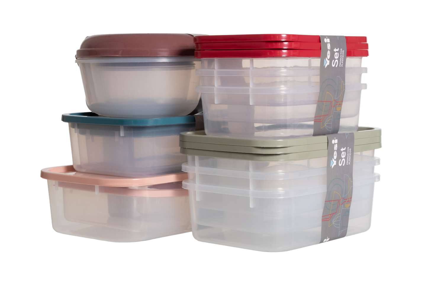 Fotografía de producto para ecommerce de recipientes plásticos apilables sobre fondo transparente.