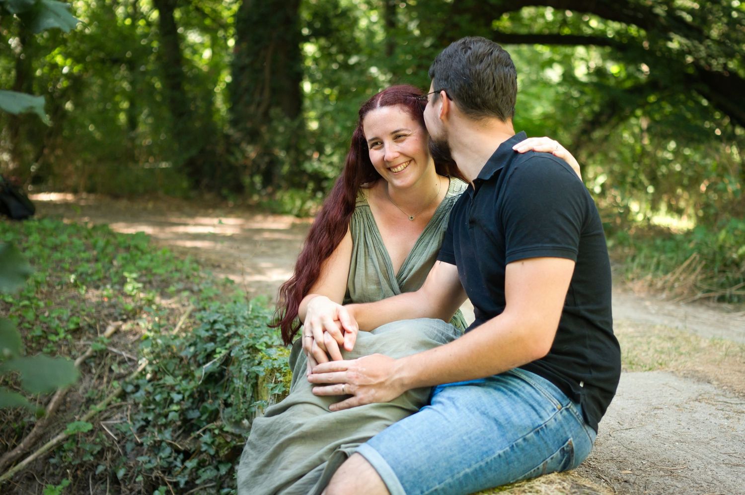 Portrait couple trentenaire nature par steph lecaudé. Loire Atlantique, Vendée