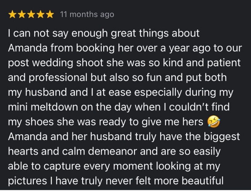 Five-star customer review praising wedding photographer Amanda for her kindness, patience, and ability to capture beautiful moments.