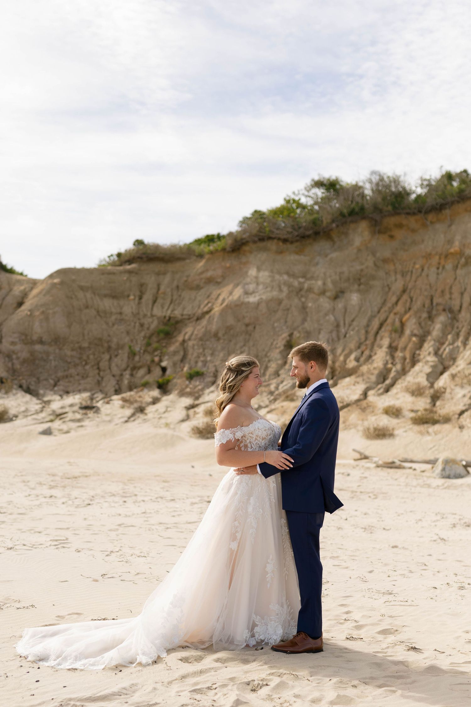New England elopement photographer capturing timeless, true-to-color celebrations across Rhode Island, Connecticut & the New England coast.