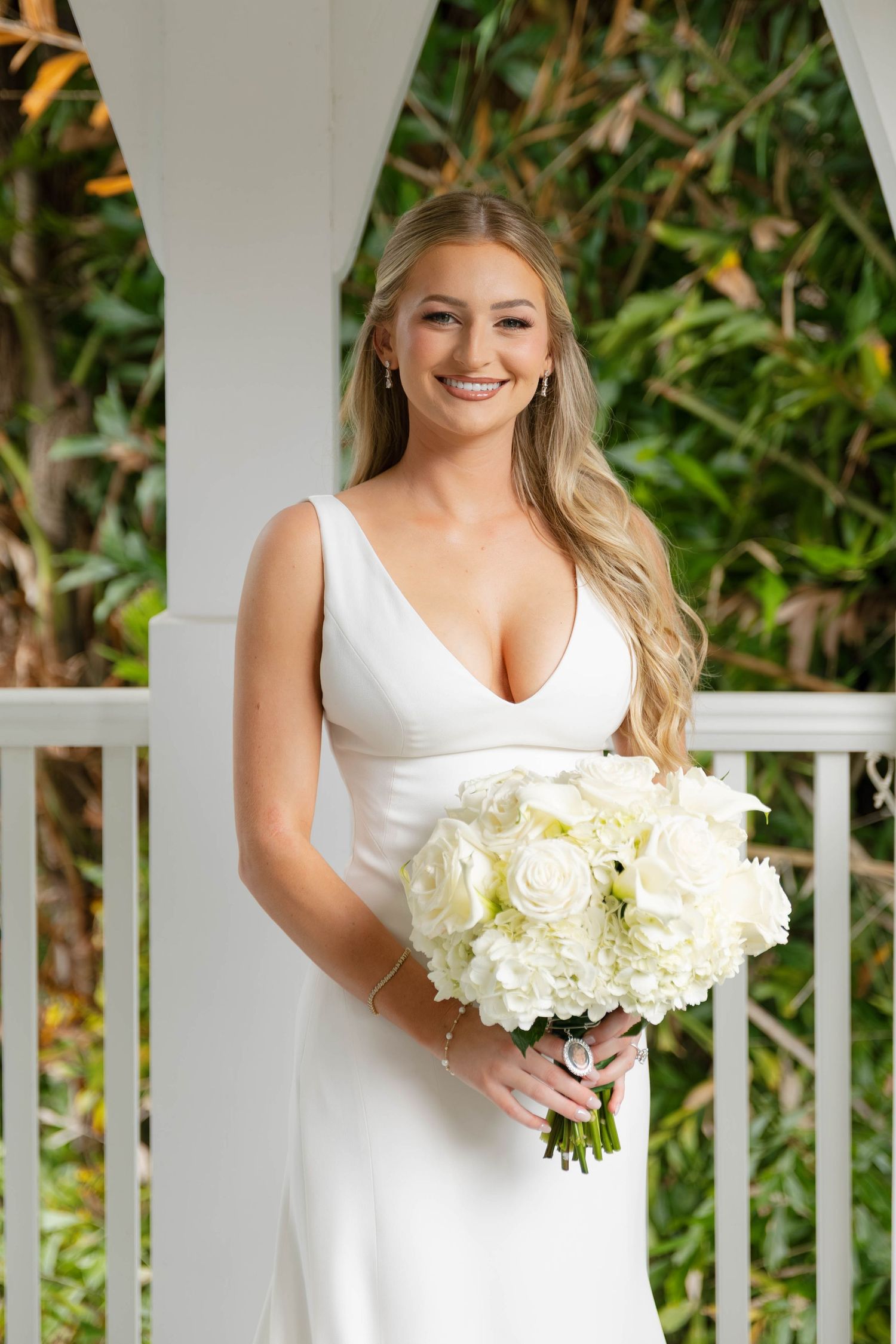 luxury wedding photographer Florida, coastal wedding photography, romantic wedding portraits, candid wedding photography, Florida bride and