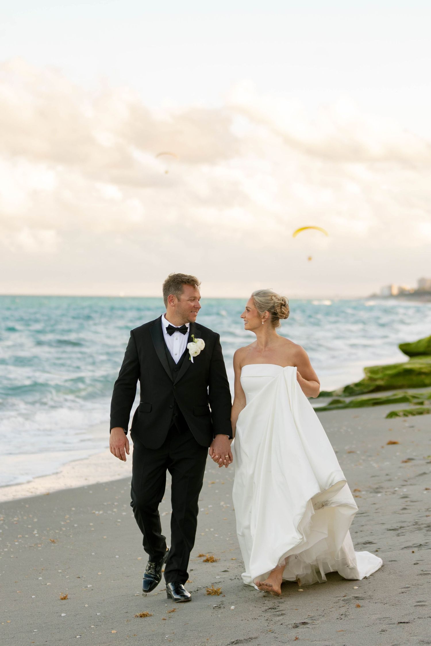 Beach wedding photos, the hamptons, new england wedding photographer, palm beach wedding photos