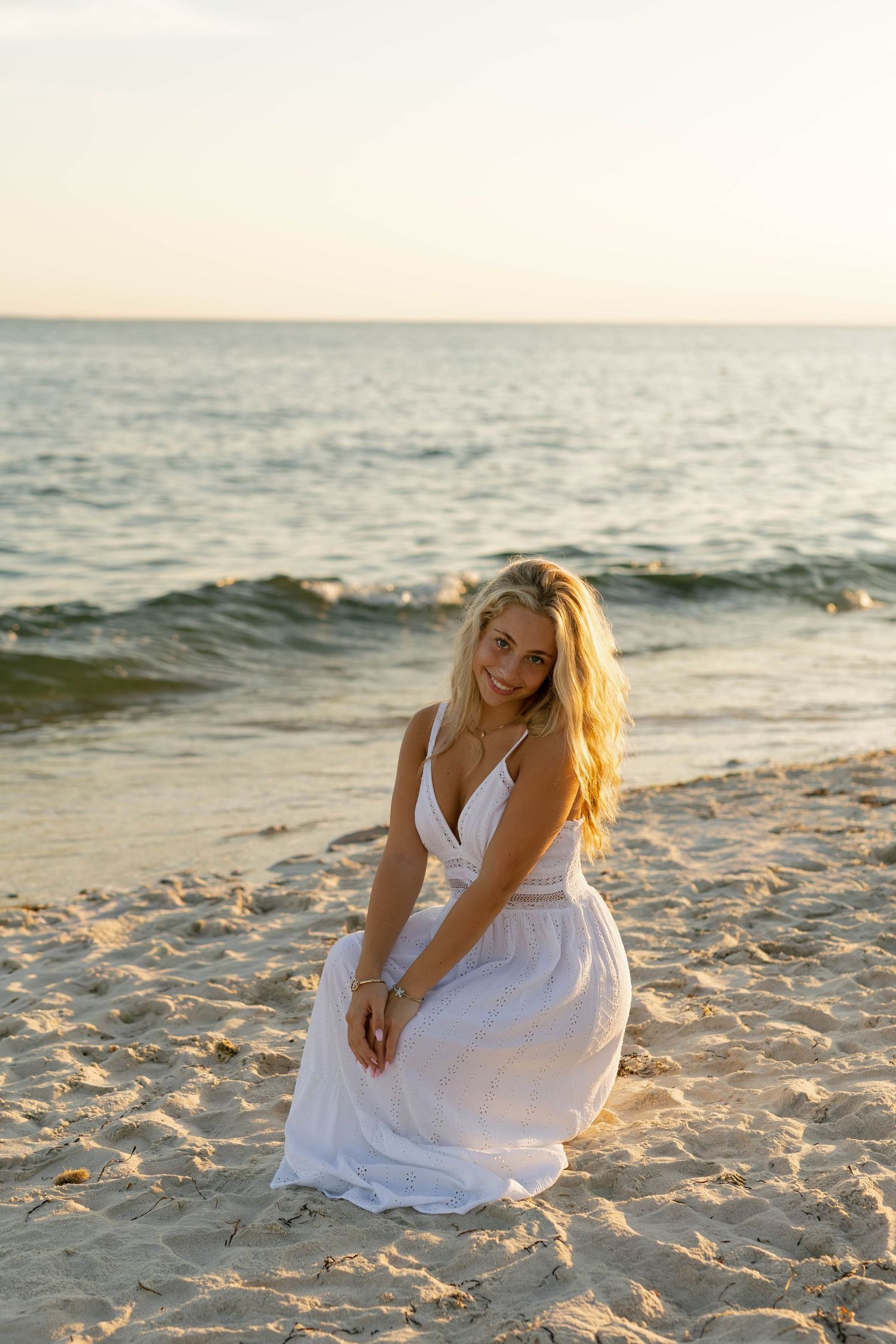 Katie’s senior photos at Harkness Memorial State Park in Waterford, CT. Timeless senior portraits by Connecticut senior photographer Daniell