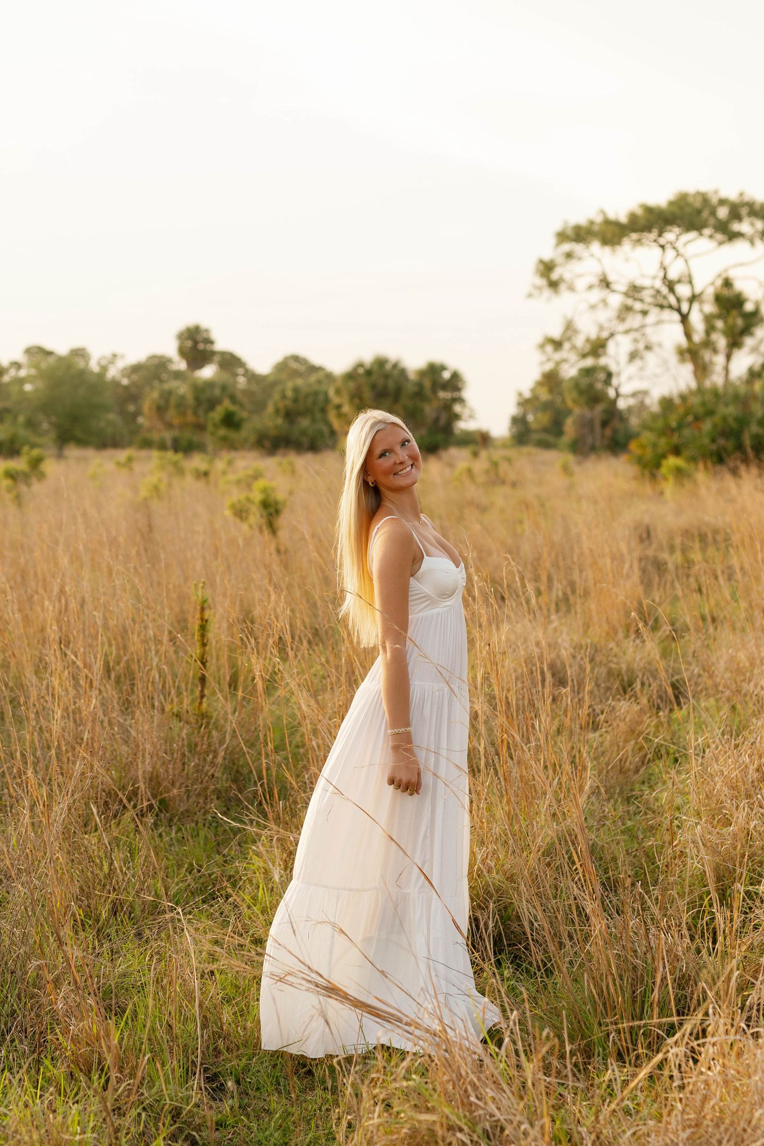 CT senior photos featuring golden hour portraits, natural light, and timeless imagery for high school seniors across Connecticut