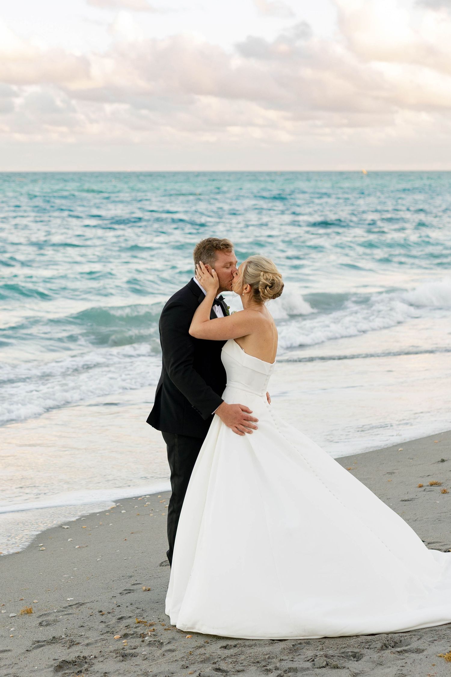 Beach wedding photos, the hamptons, new england wedding photographer, palm beach wedding photos\