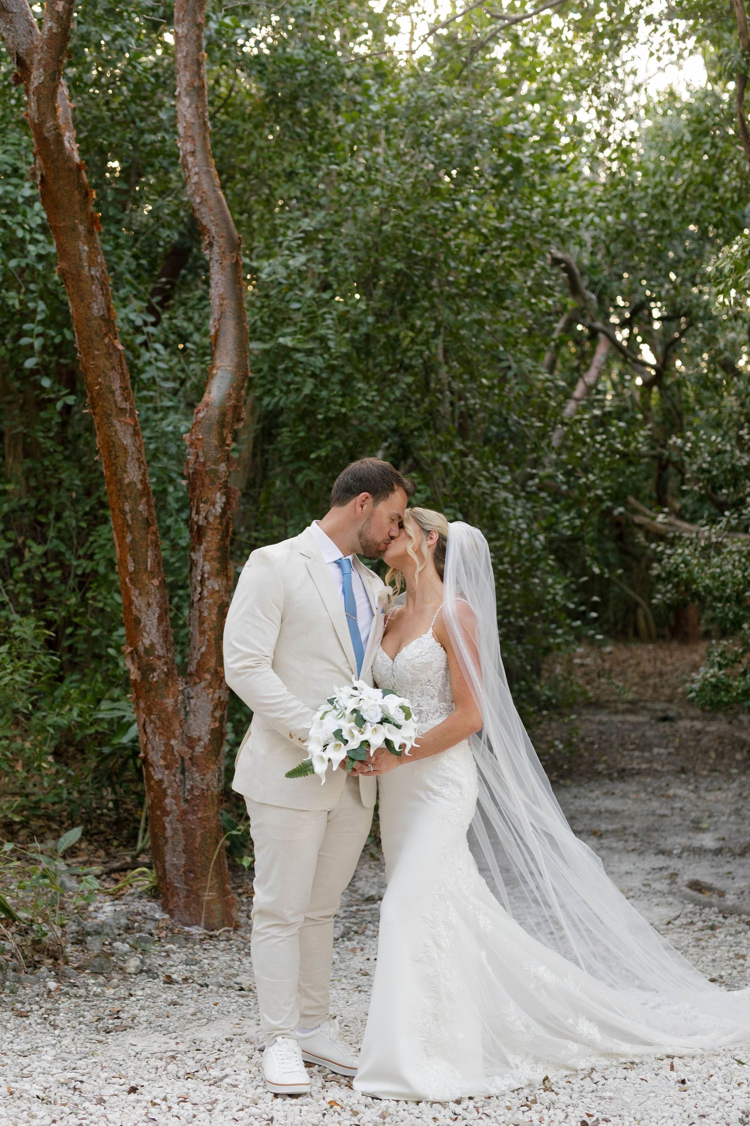 Key Largo Lighthouse Wedding Photos, Wedding Photographer in the Florida Keys, Natural and true to color wedding photographer, Key Largo FL