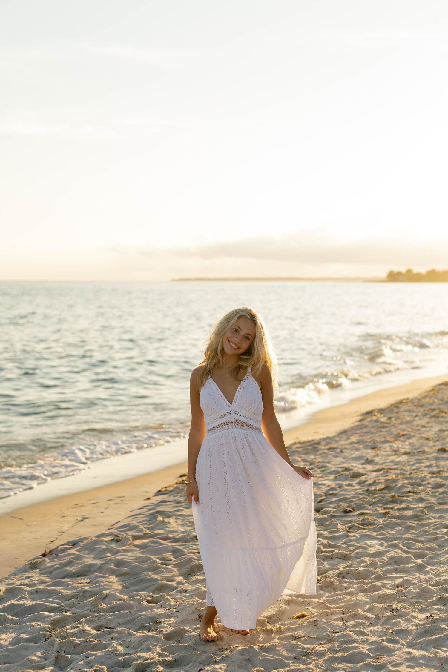 Katie’s senior photos at Harkness Memorial State Park in Waterford, CT. Timeless senior portraits by Connecticut senior photographer Daniell
