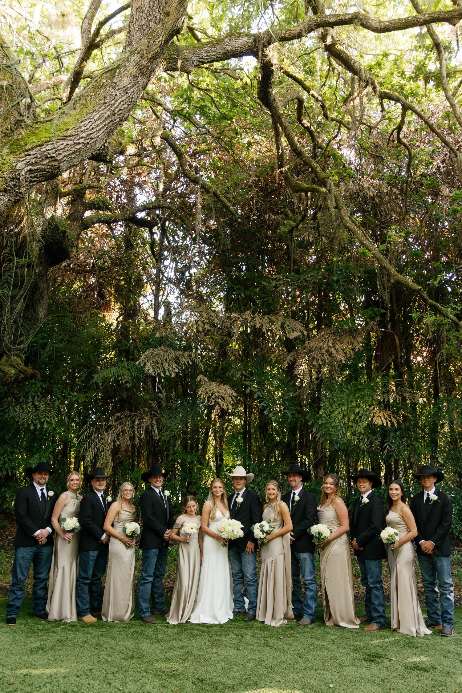 Vero Beach wedding photos, South Florida wedding photographer, timeless wedding photography, natural wedding moments, luxury coastal wedding