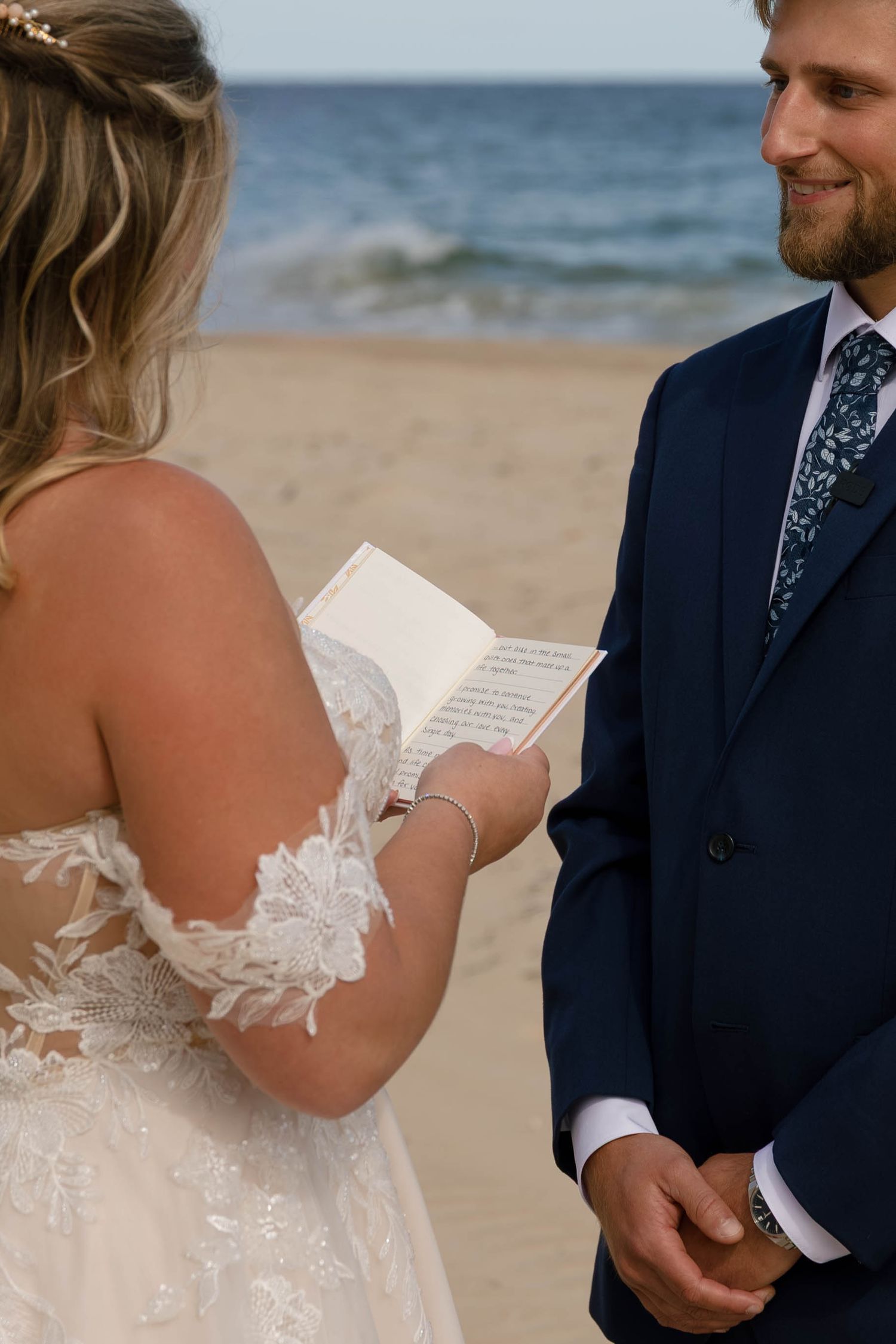 New England elopement photographer capturing timeless, true-to-color celebrations across Rhode Island, Connecticut & the New England coast.