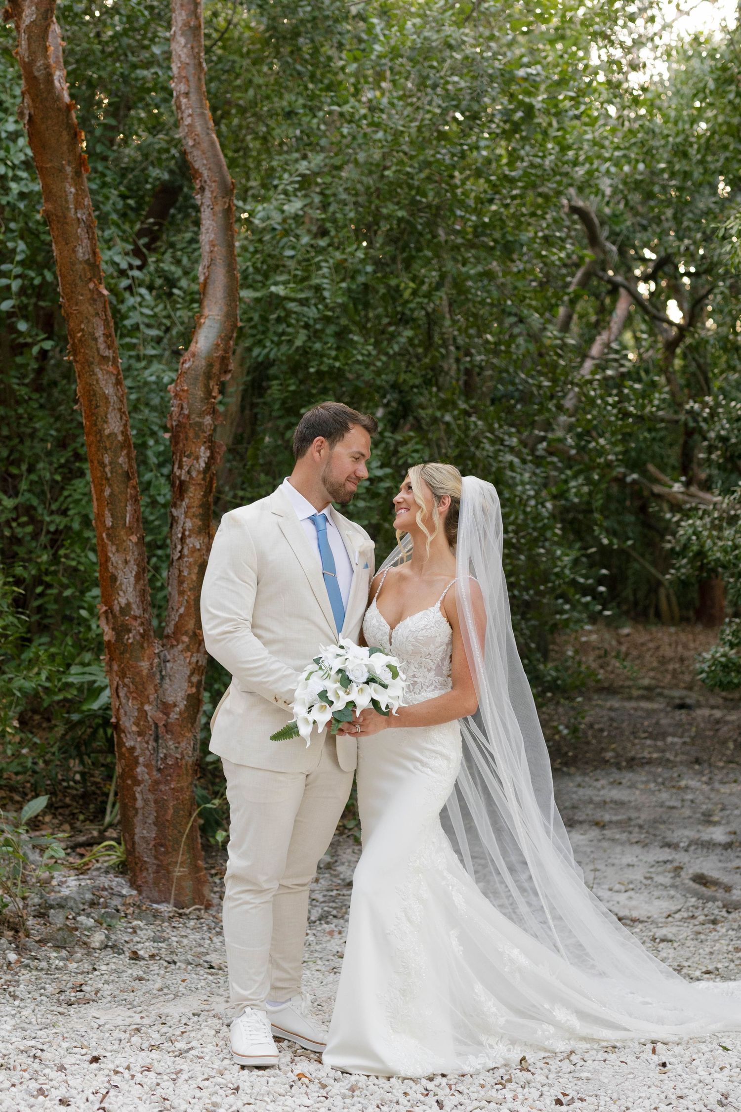 Key Largo Lighthouse Wedding Photos, Wedding Photographer in the Florida Keys, Natural and true to color wedding photographer, Key Largo FL