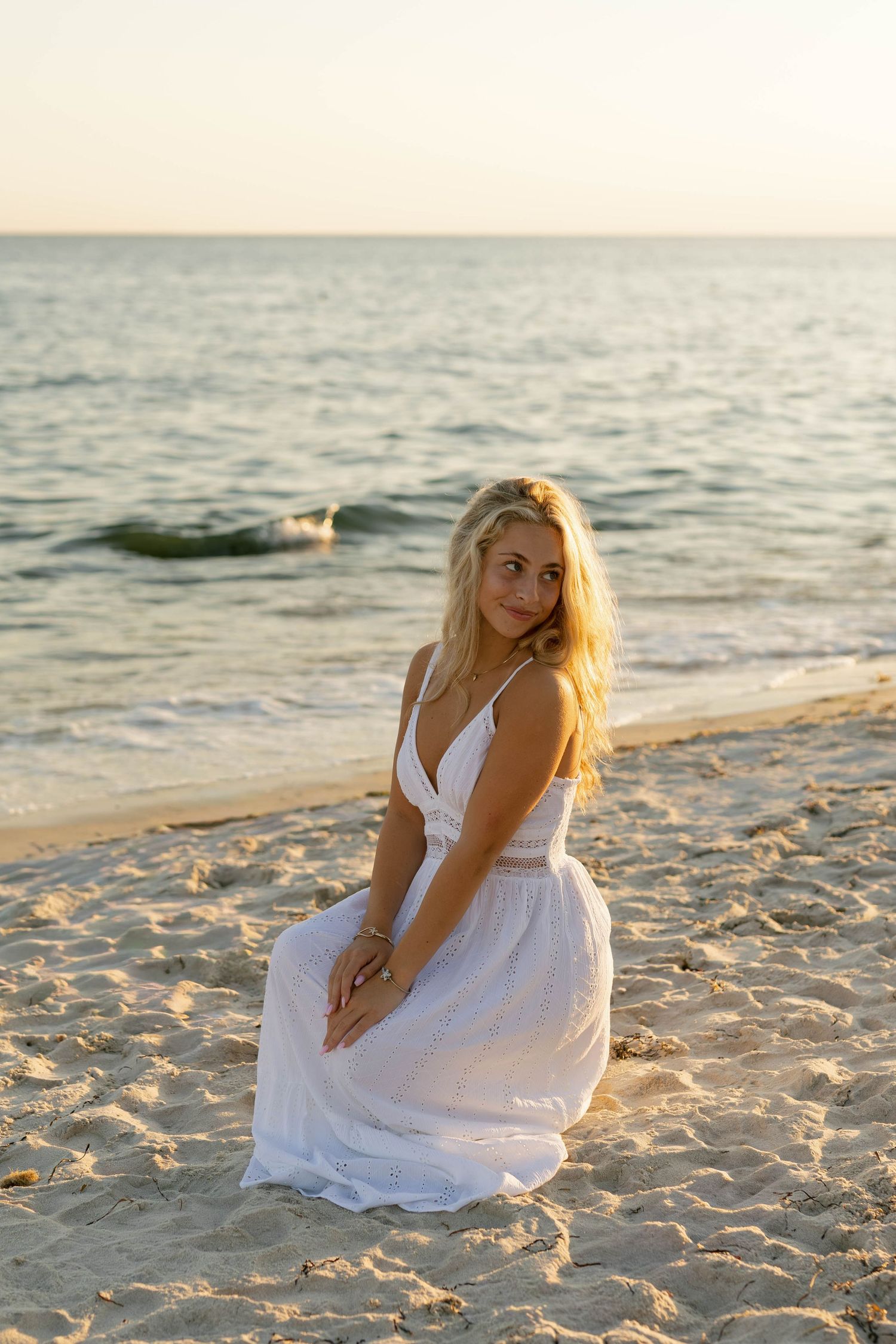 Katie’s senior photos at Harkness Memorial State Park in Waterford, CT. Timeless senior portraits by Connecticut senior photographer Daniell