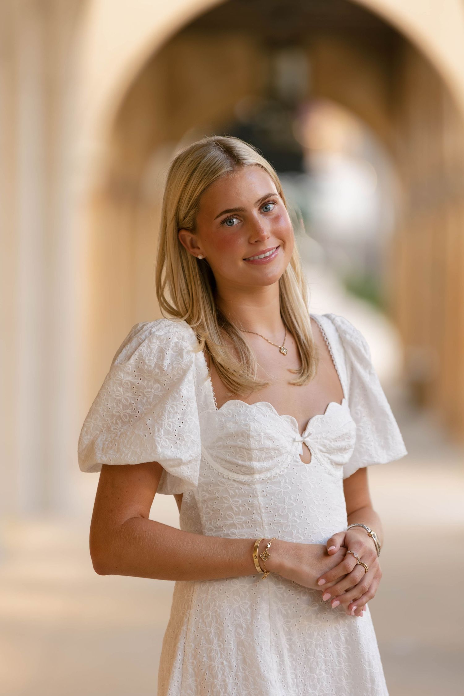 Palm Beach senior photographer, palm beach senior photos, luxury and timeless senior photos, natural editing senior photos palm beach island
