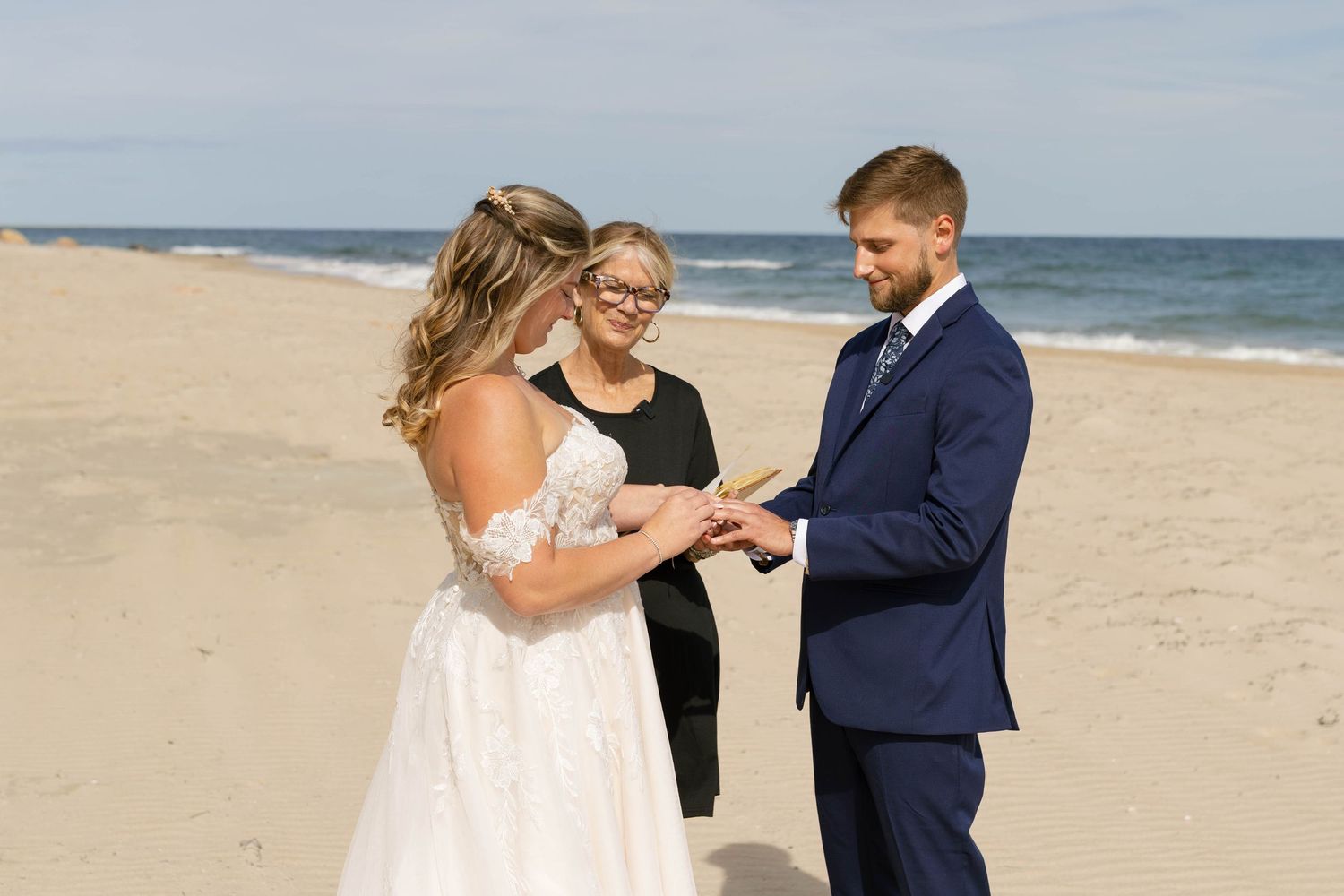 New England elopement photographer capturing timeless, true-to-color celebrations across Rhode Island, Connecticut & the New England coast.