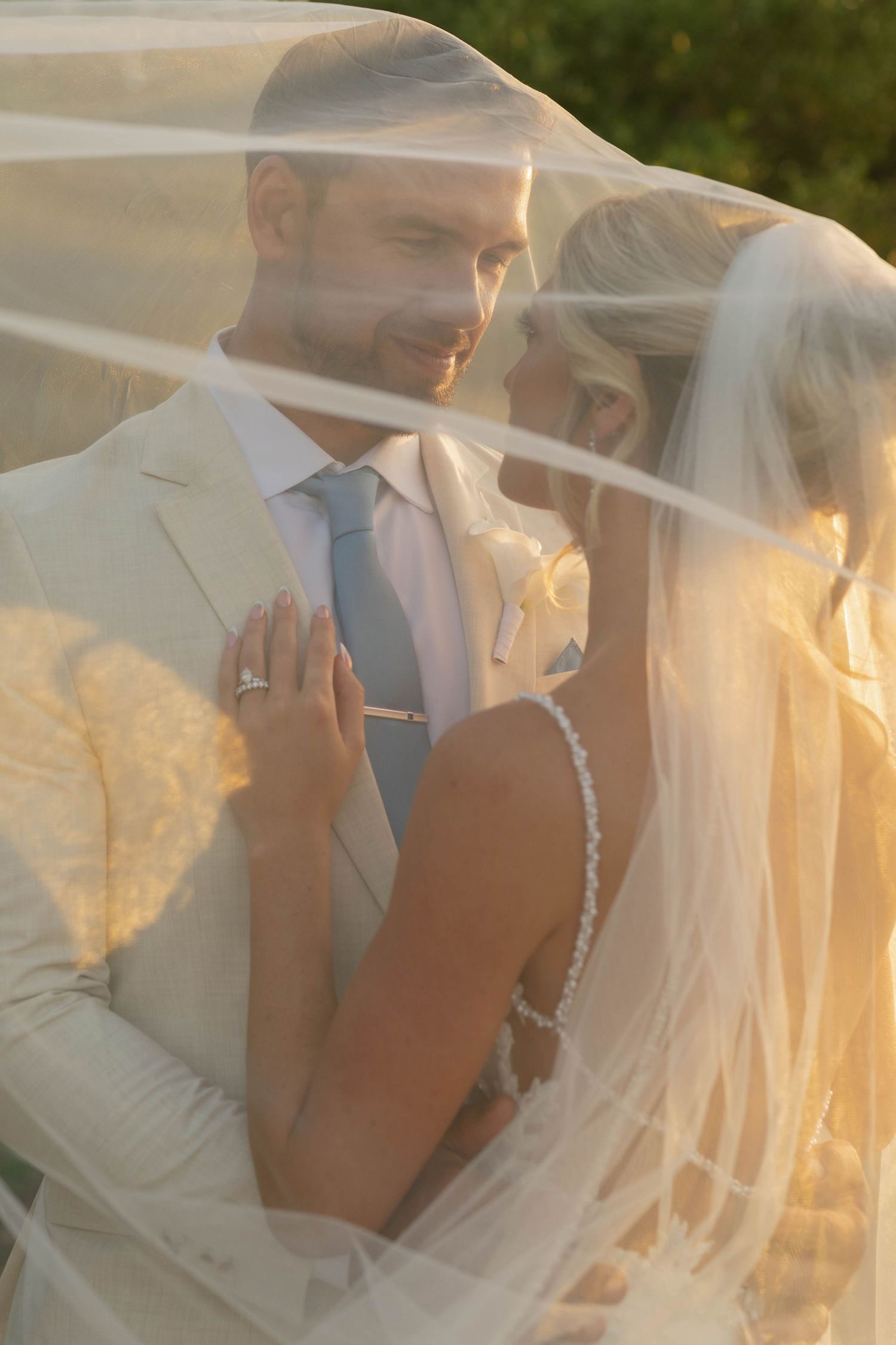 Key Largo Lighthouse Wedding Photos, Wedding Photographer in the Florida Keys, Natural and true to color wedding photographer, Key Largo FL