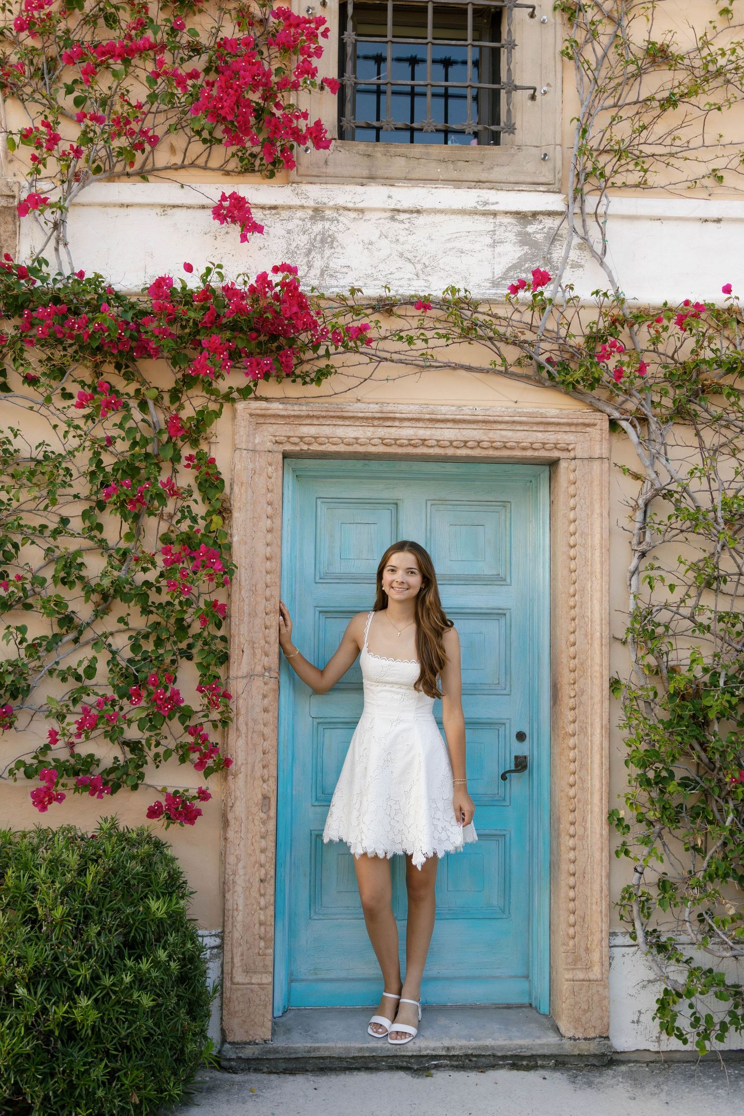 Palm Beach senior photographer, palm beach senior photos, luxury and timeless senior photos, natural editing senior photos palm beach island