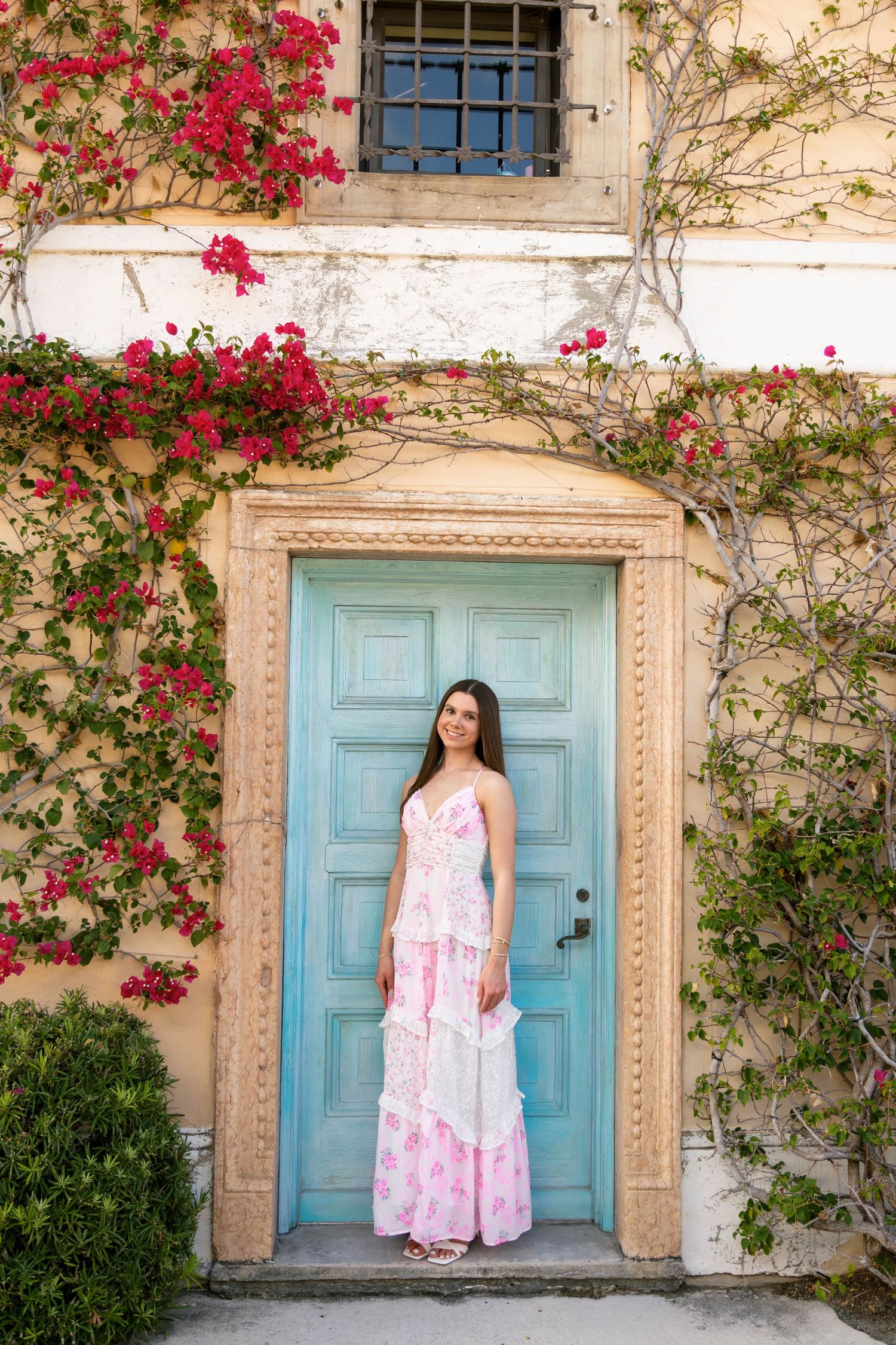 Palm Beach senior photographer, palm beach senior photos, luxury and timeless senior photos, natural editing senior photos palm beach island